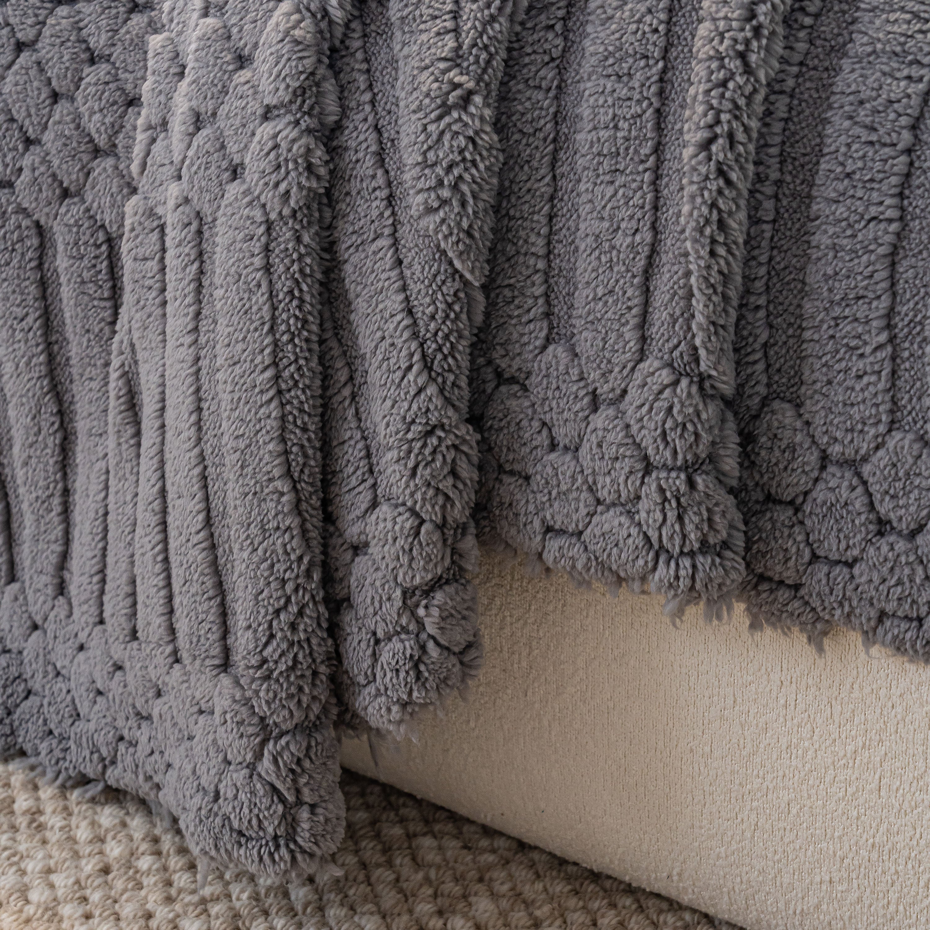 Boho 3D Geometric Throw Blanket for Couch, Luxurious Velvety Plush Fleece Sofa Cover - Image 11