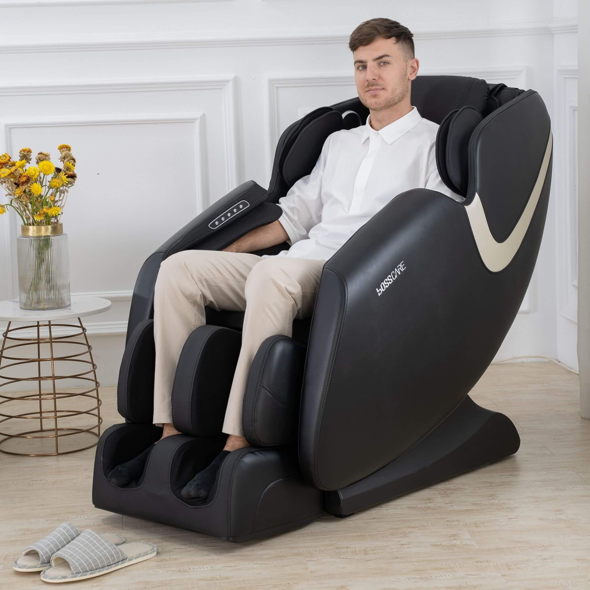 Bosscare Full-Body Zero-Gravity Leather Massage Chair With Zero Gravity And Bluetooth [GR8012] (SAK12074) - Image 6