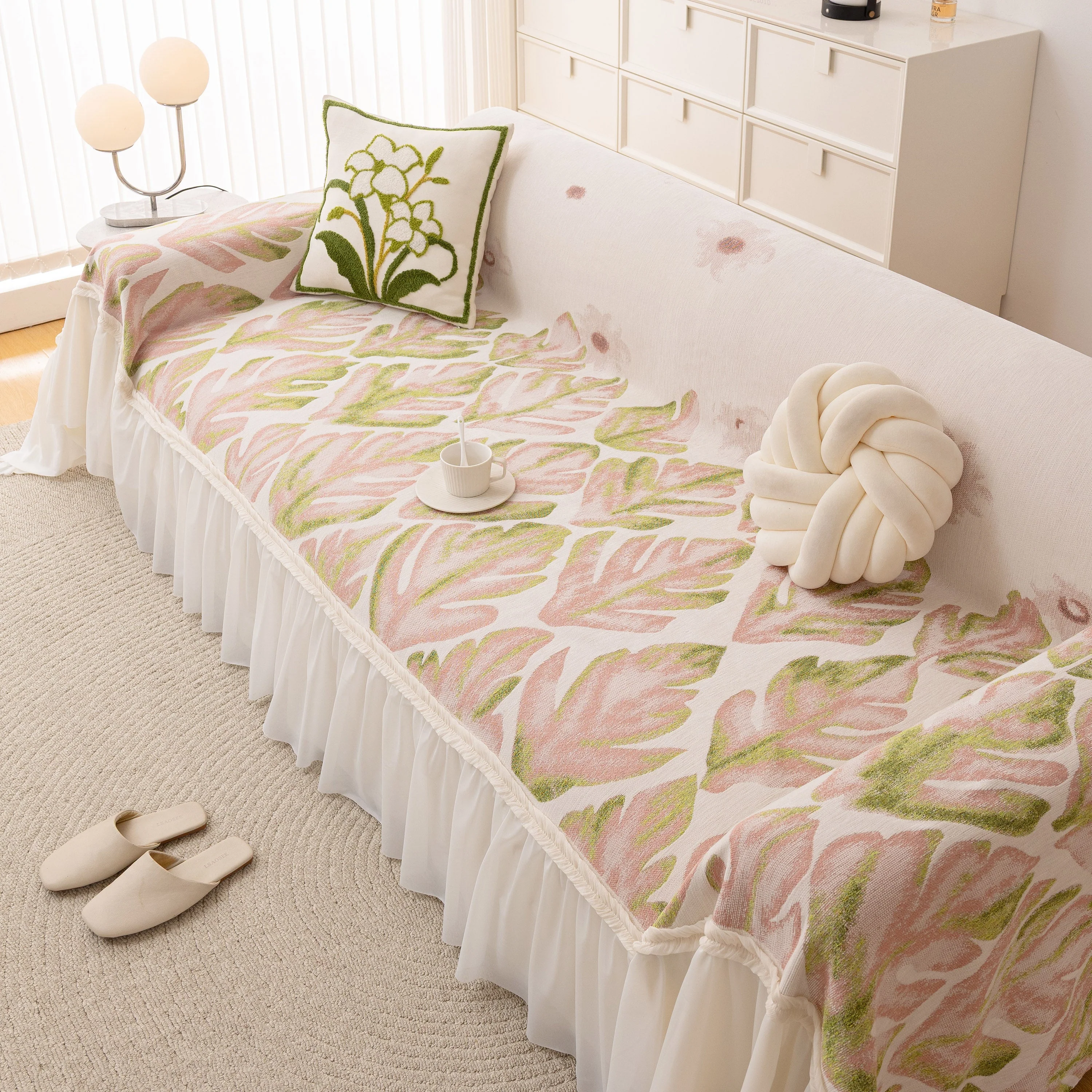 Botanical Sofa Cover with Chiffon Skirt, Floral Couch Throw Blanket for All-Season - Image 6
