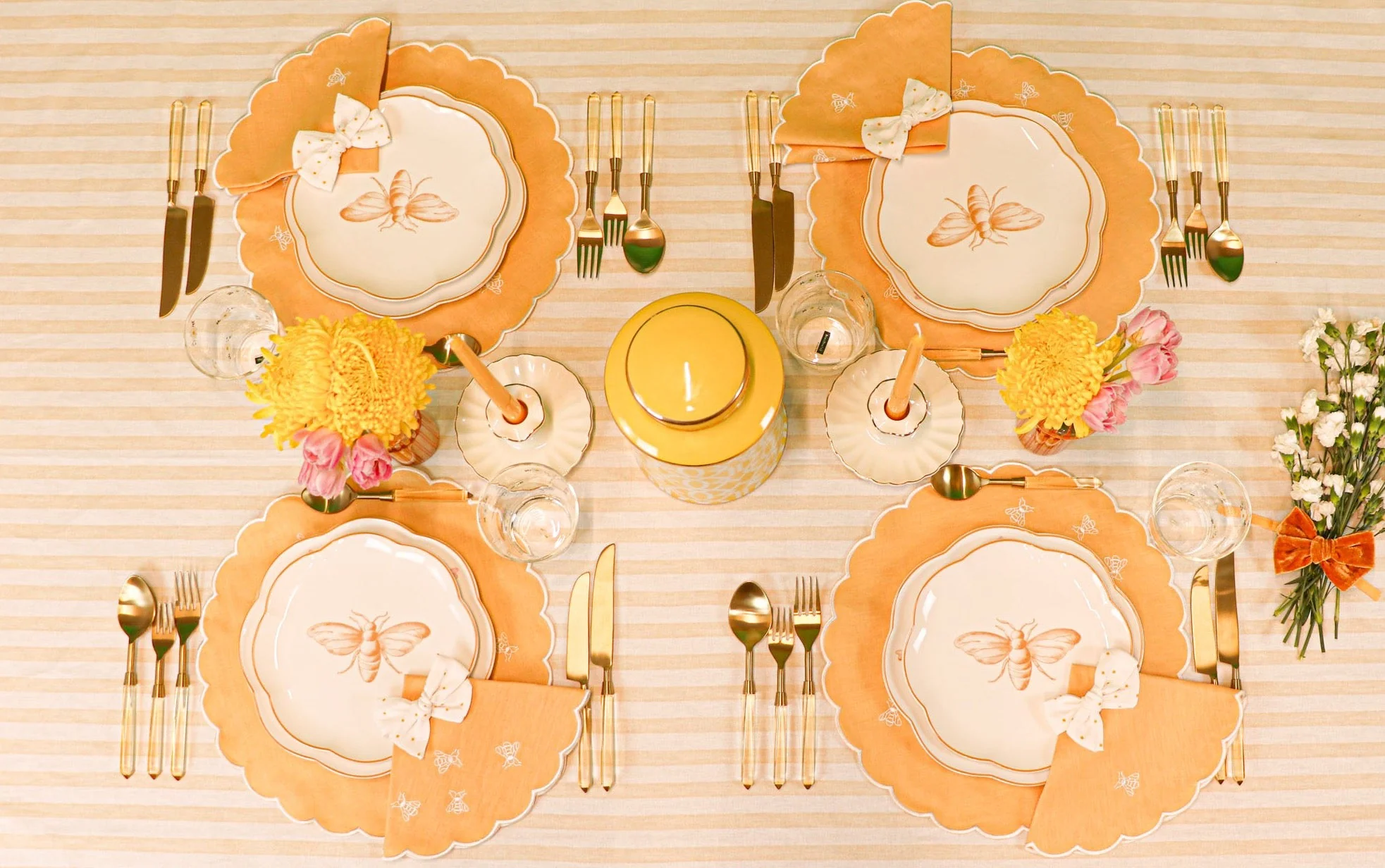 Bumble Voyage Placemat - Case of 12 Placemats - Image 9