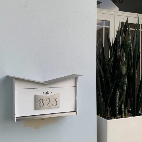 ButterFly Box in ARCTIC WHITE - Wall Mount Mailbox - Image 9