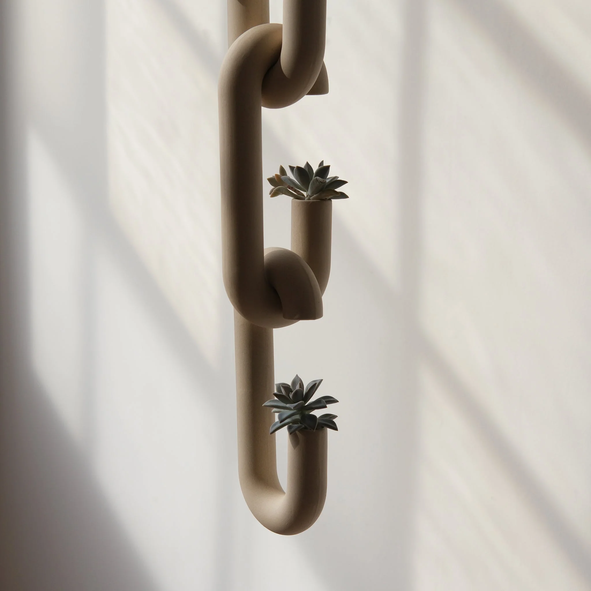 Chain Vase - Image 2