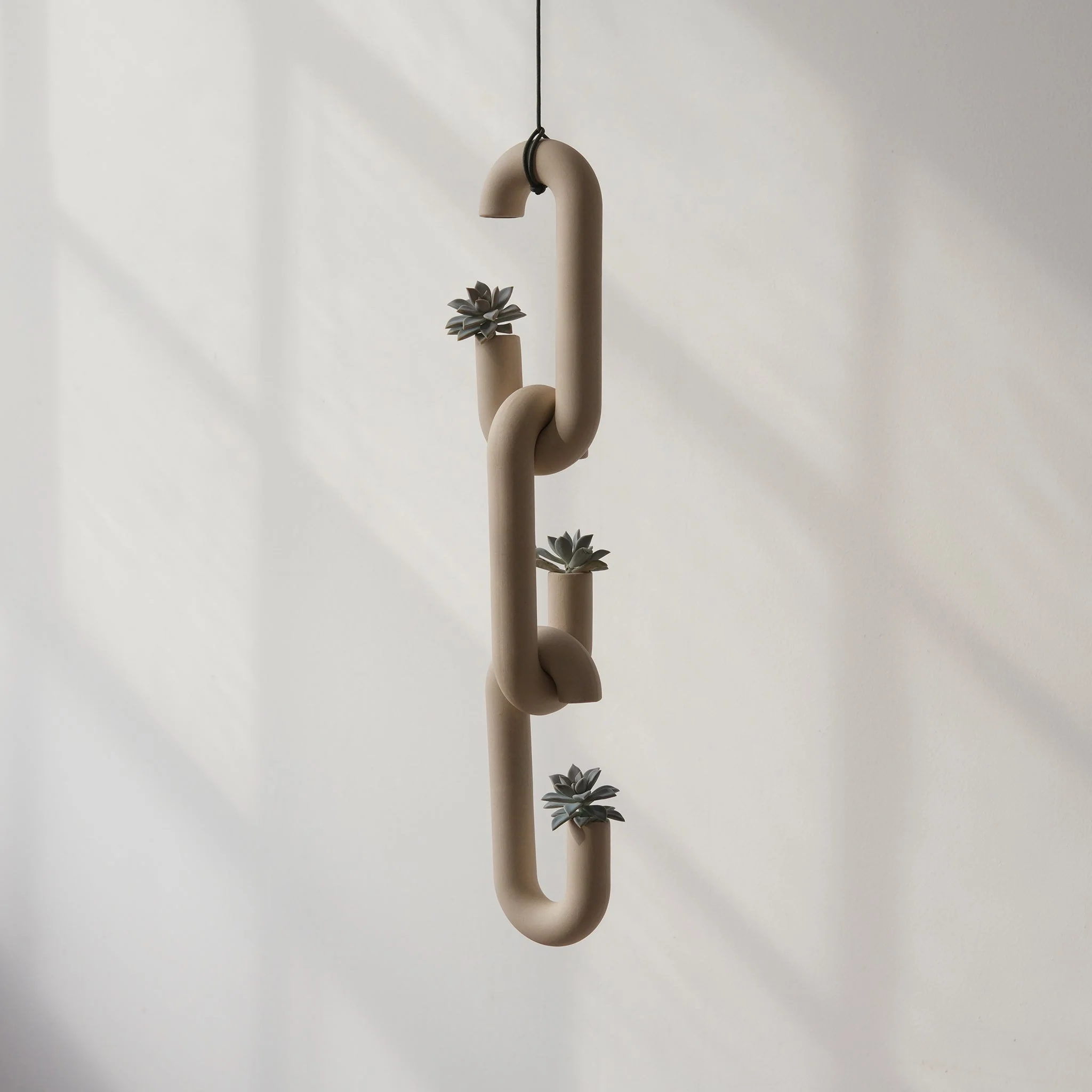 Chain Vase - Image 3