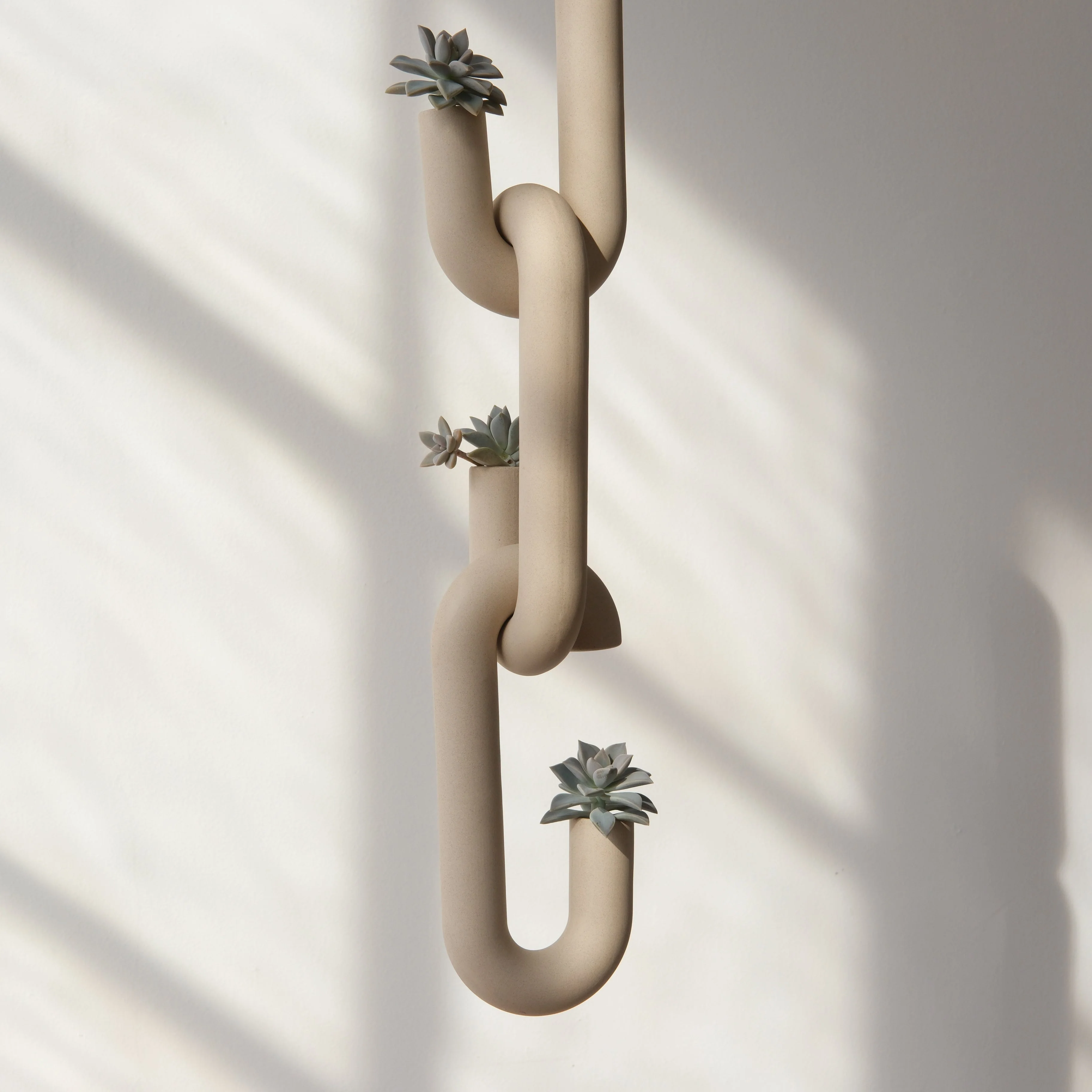 Chain Vase - Image 4
