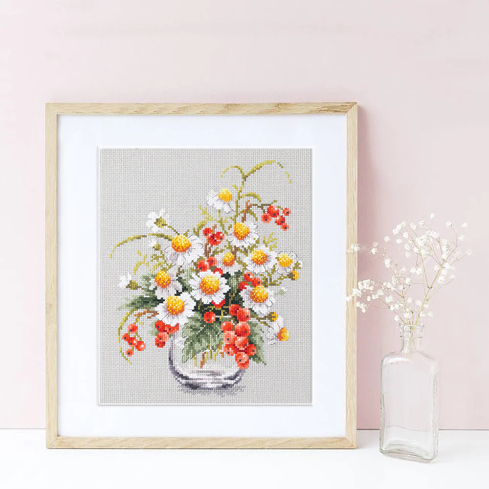 Chamomile and Red Currant 100-012 Counted Cross-Stitch Kit - Image 3