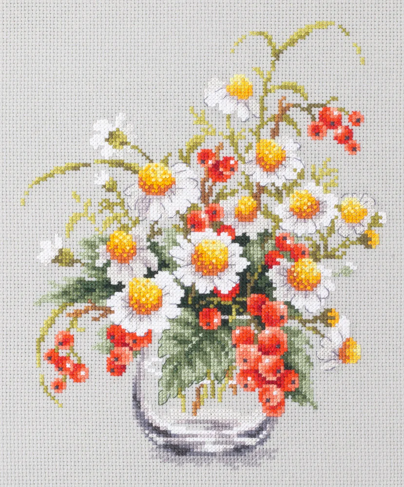 Chamomile and Red Currant 100-012 Counted Cross-Stitch Kit - Image 4