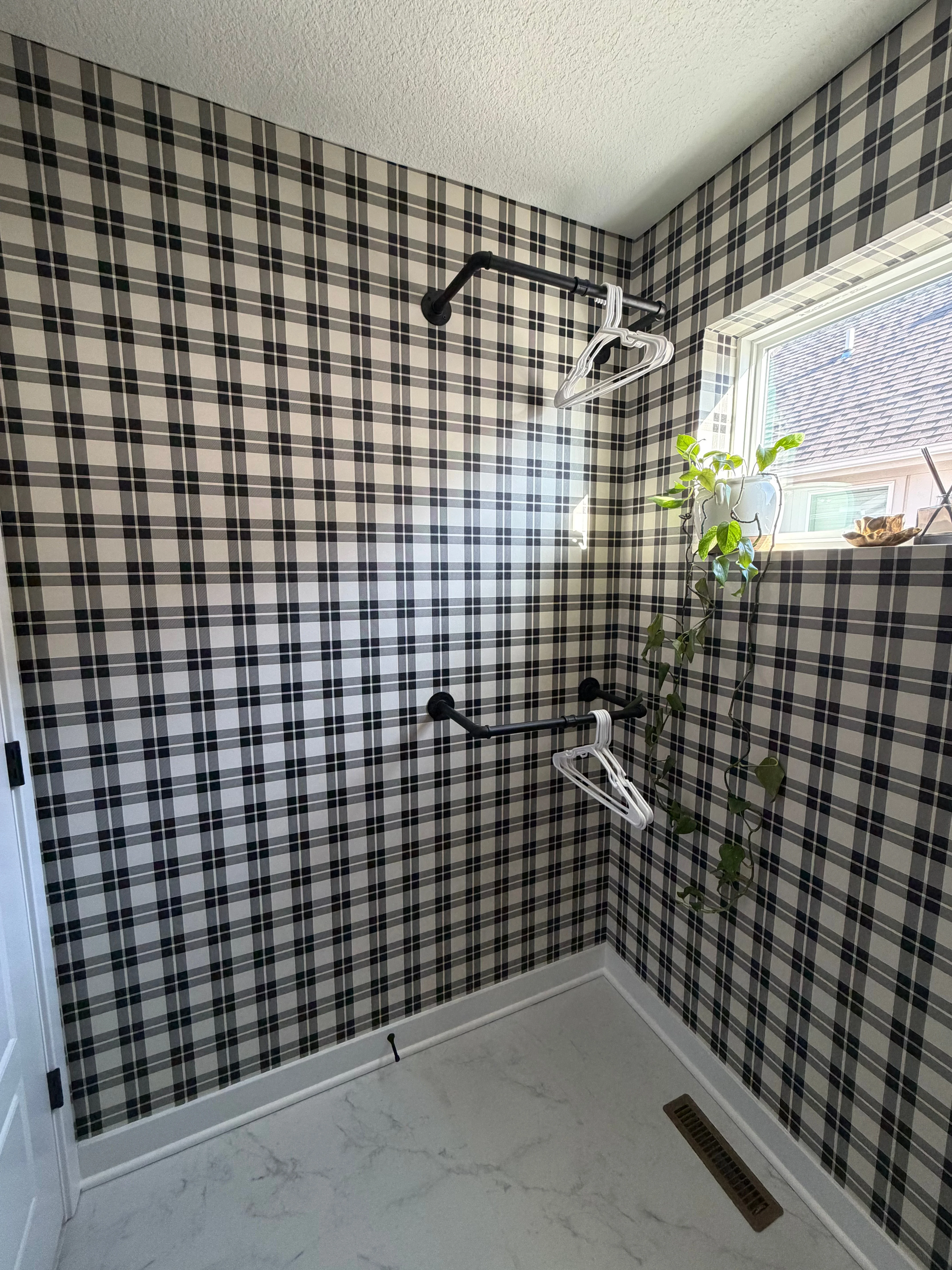 Channing Wallpaper by WabiSabi Pattern Studio - Image 3