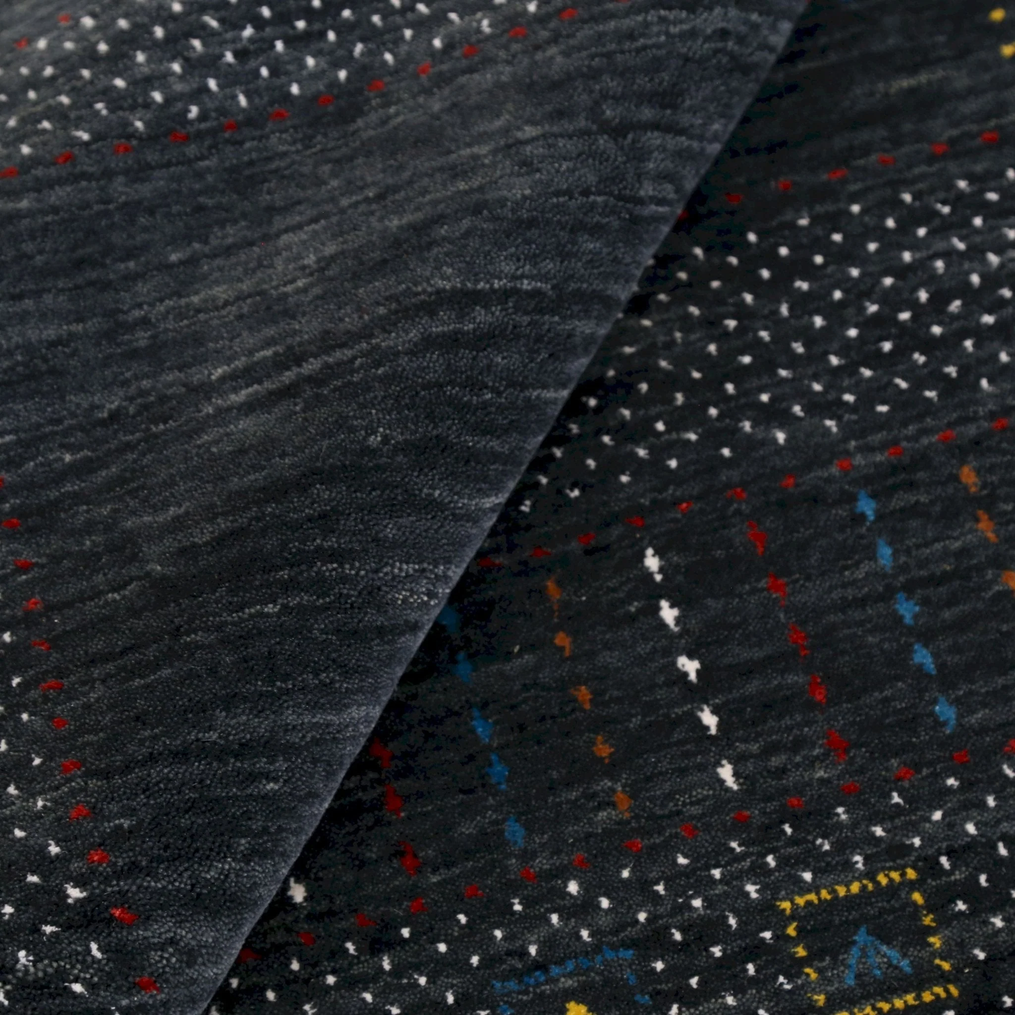 Charcoal Center Pattern Hand Loomed Wool Area Rug - Image 11