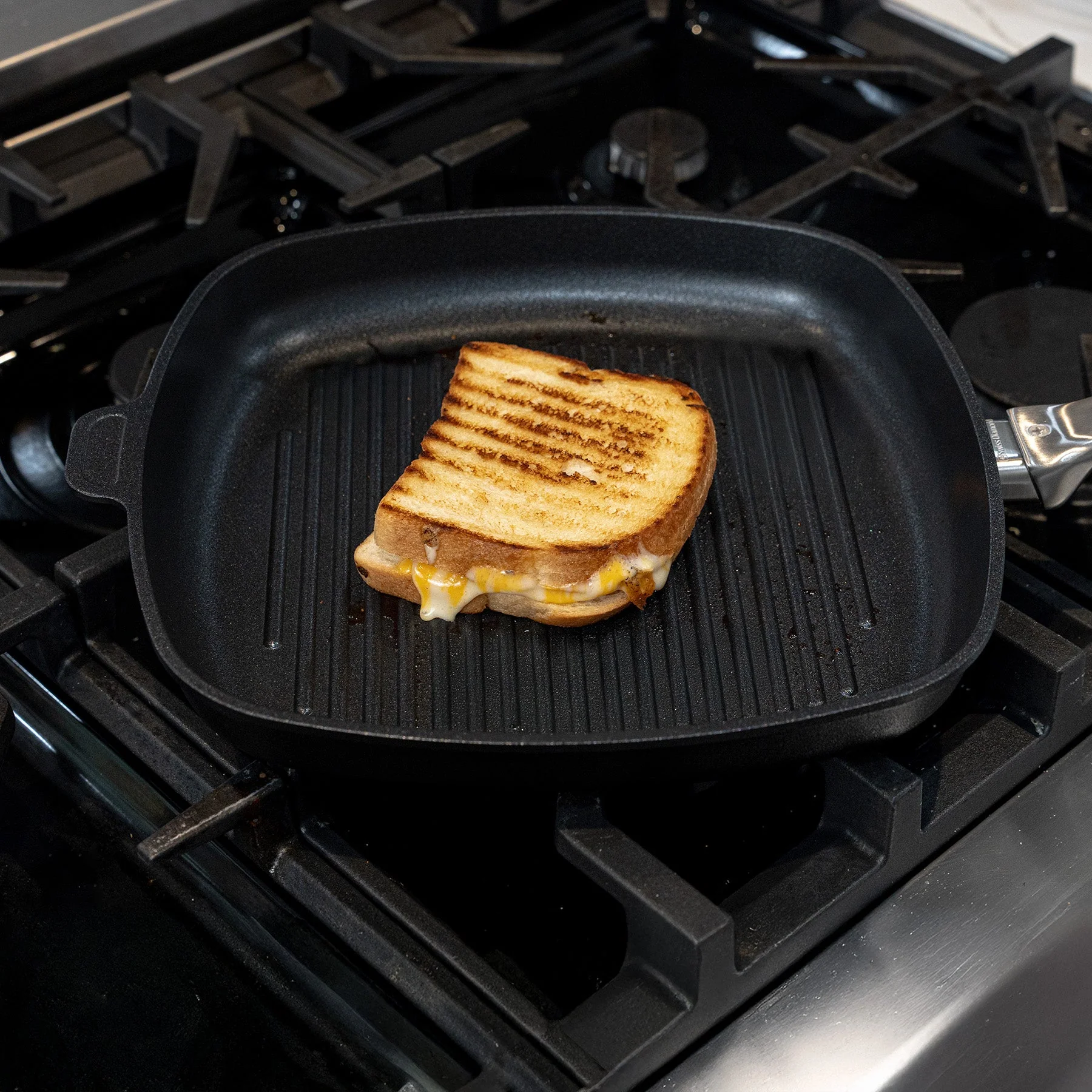 CHD Nonstick 11" x 11" Square Grill Pan - Image 2