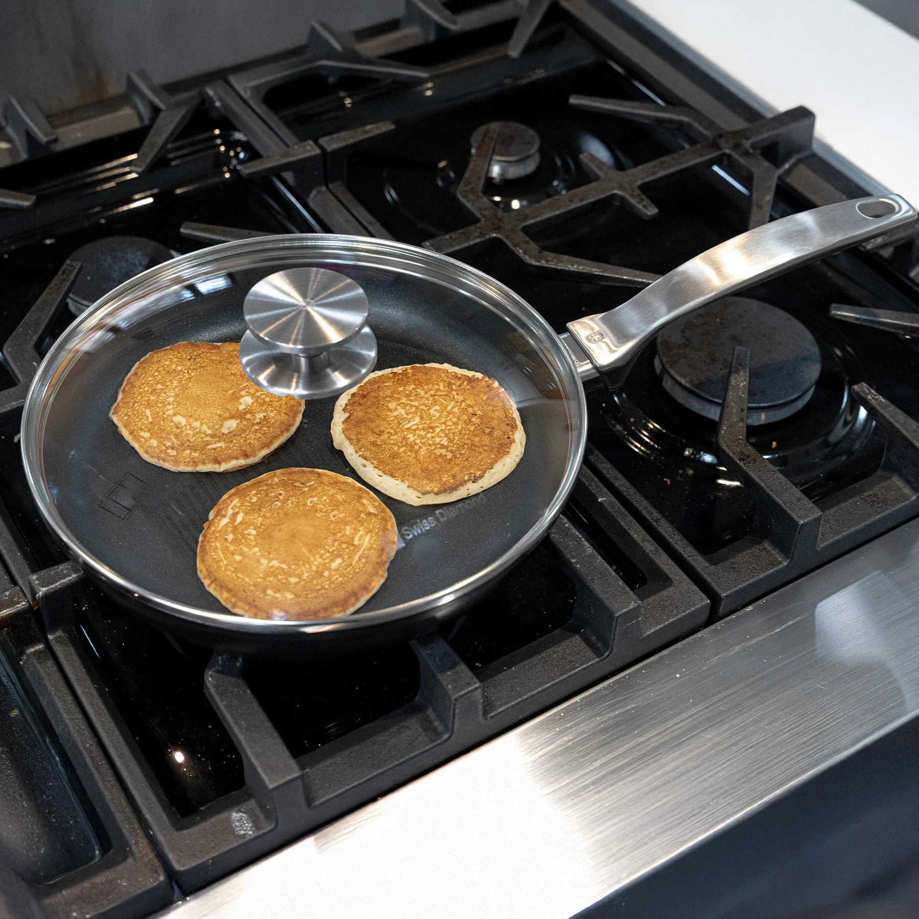 CHD Nonstick Fry Pan with Glass Lid - Image 5