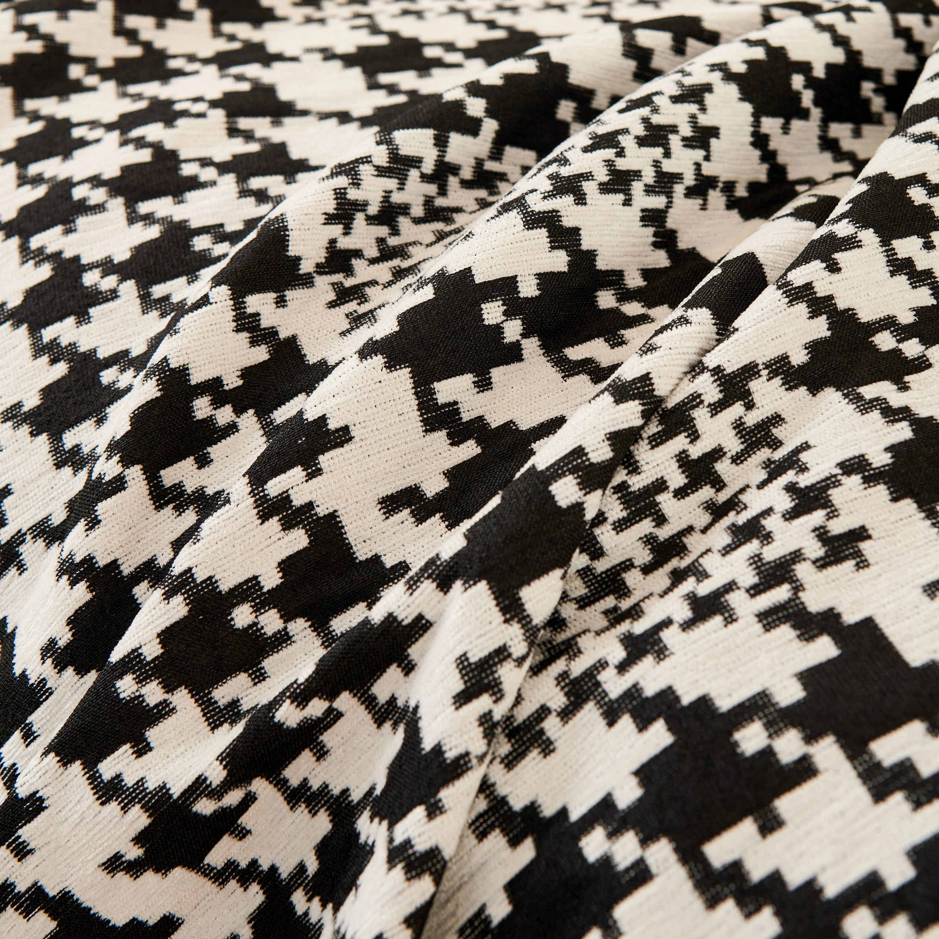 Chenille Houndstooth Couch Cover, Chaise Lounge Blanket Cover, Sectional Couch Scratch Protector - Image 3