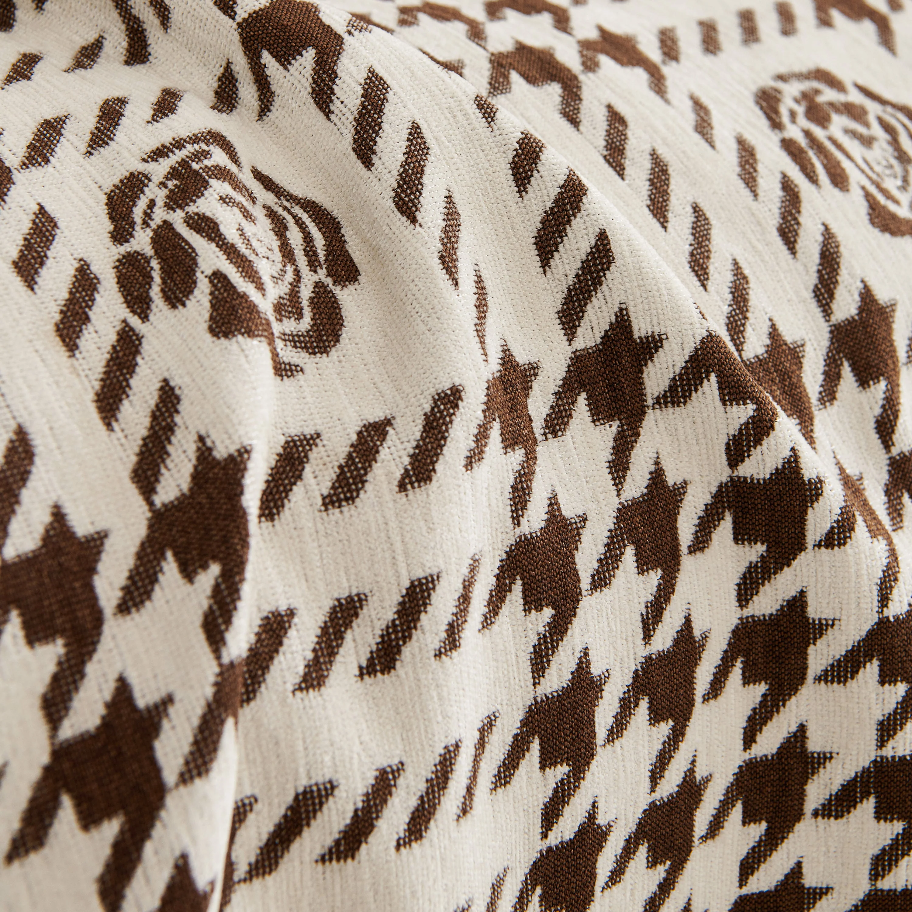 Chenille Houndstooth Sofa Throw Cover, Scratch Proof Cozy Throw Blankets for Couch - Image 16
