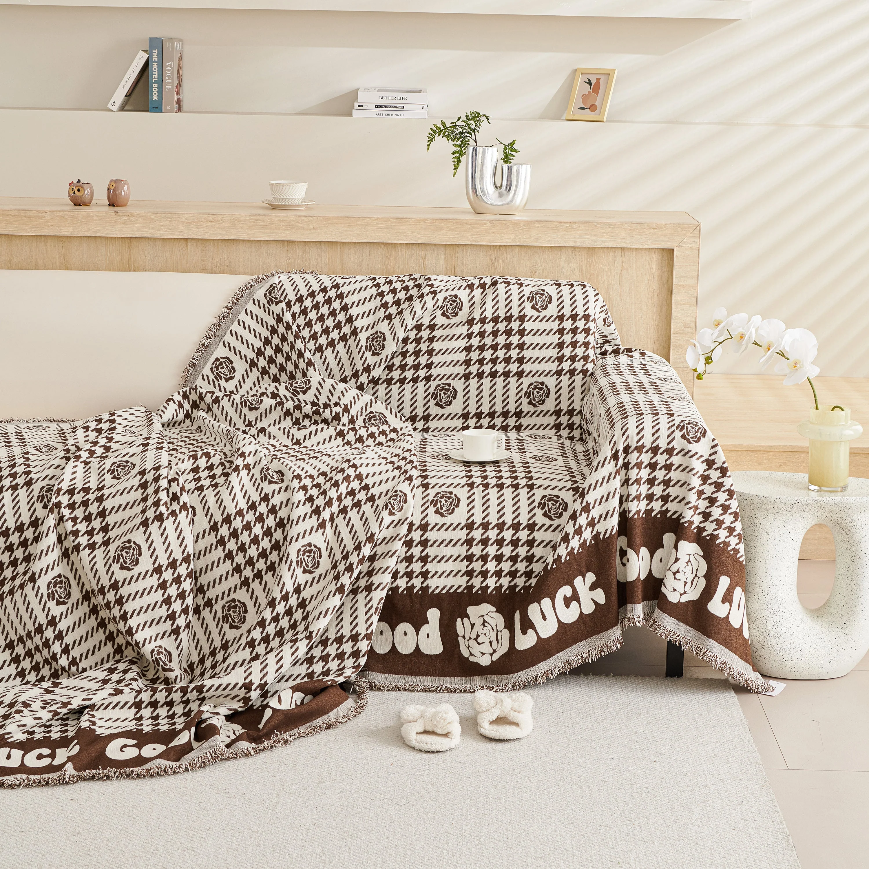 Chenille Houndstooth Sofa Throw Cover, Scratch Proof Cozy Throw Blankets for Couch - Image 4