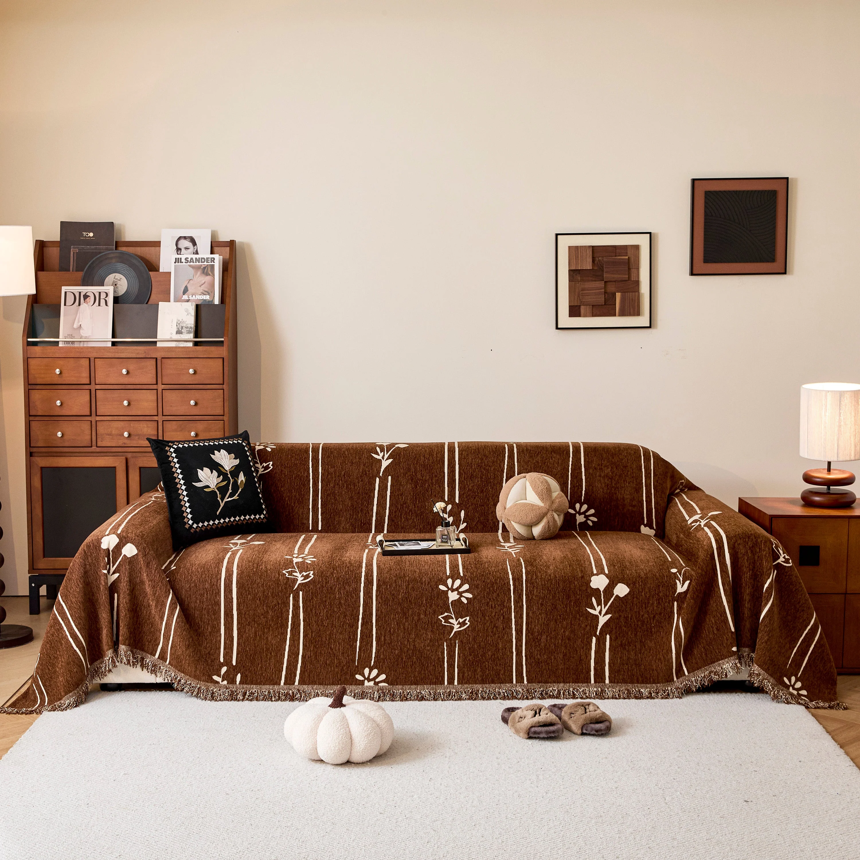 Chenille Jacquard Sofa Throw Cover with Tassel Soft Thick Couch Protector Blanket - Image 100