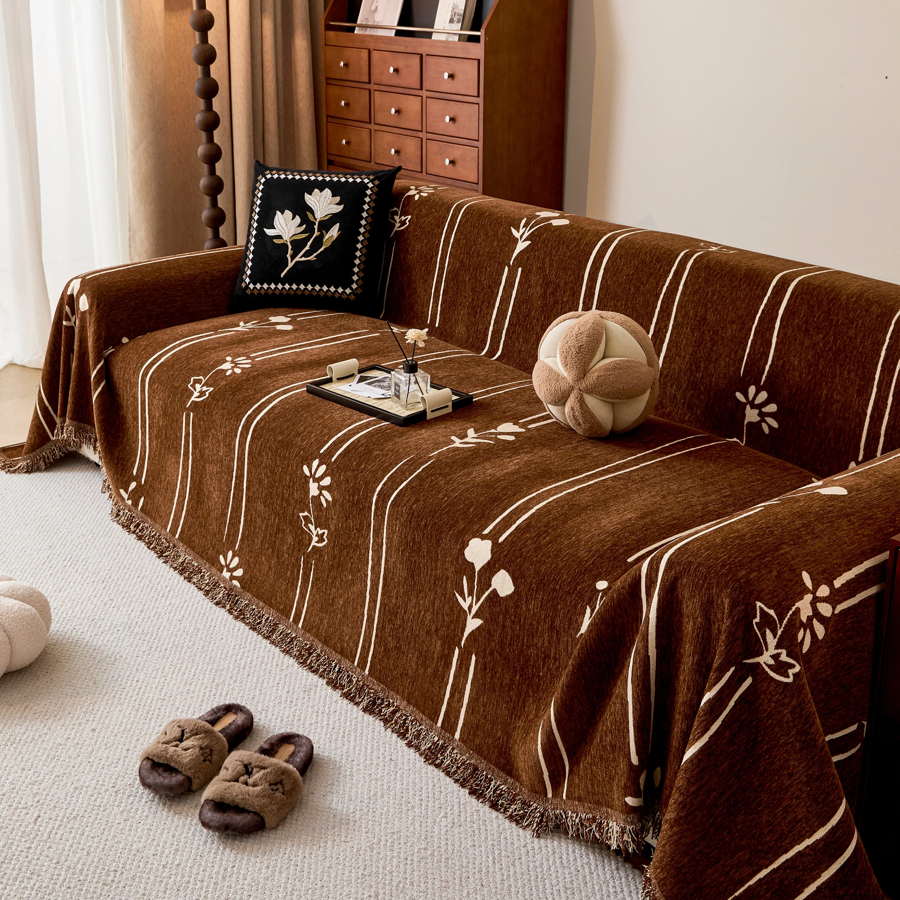 Chenille Jacquard Sofa Throw Cover with Tassel Soft Thick Couch Protector Blanket - Image 105