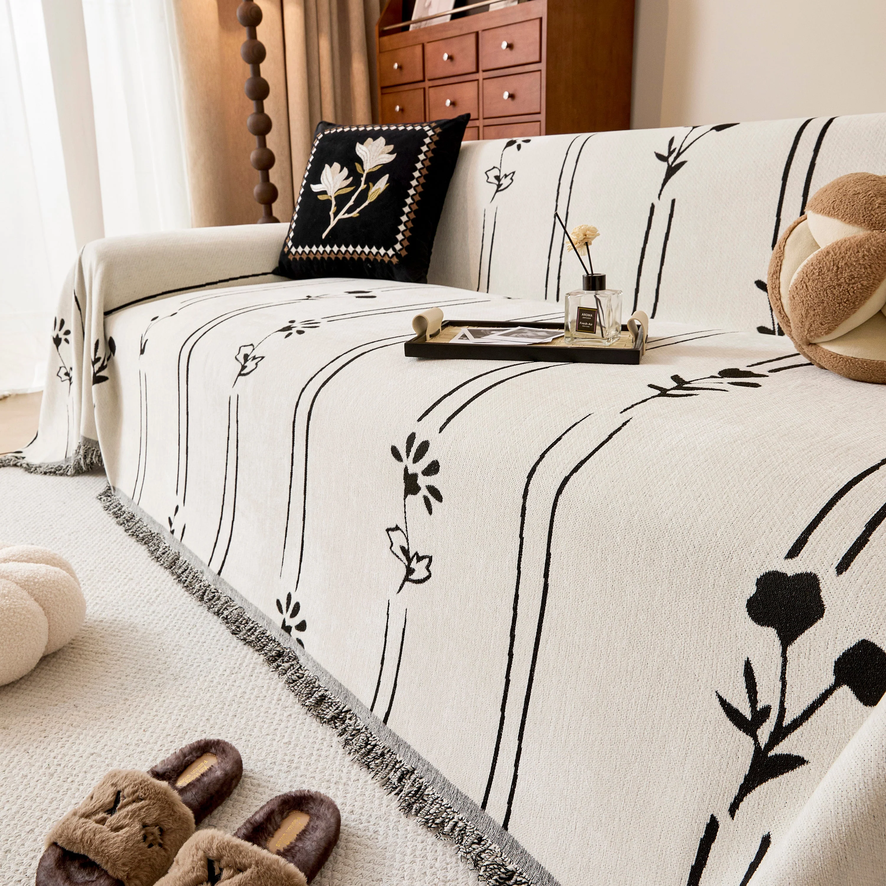 Chenille Jacquard Sofa Throw Cover with Tassel Soft Thick Couch Protector Blanket - Image 13