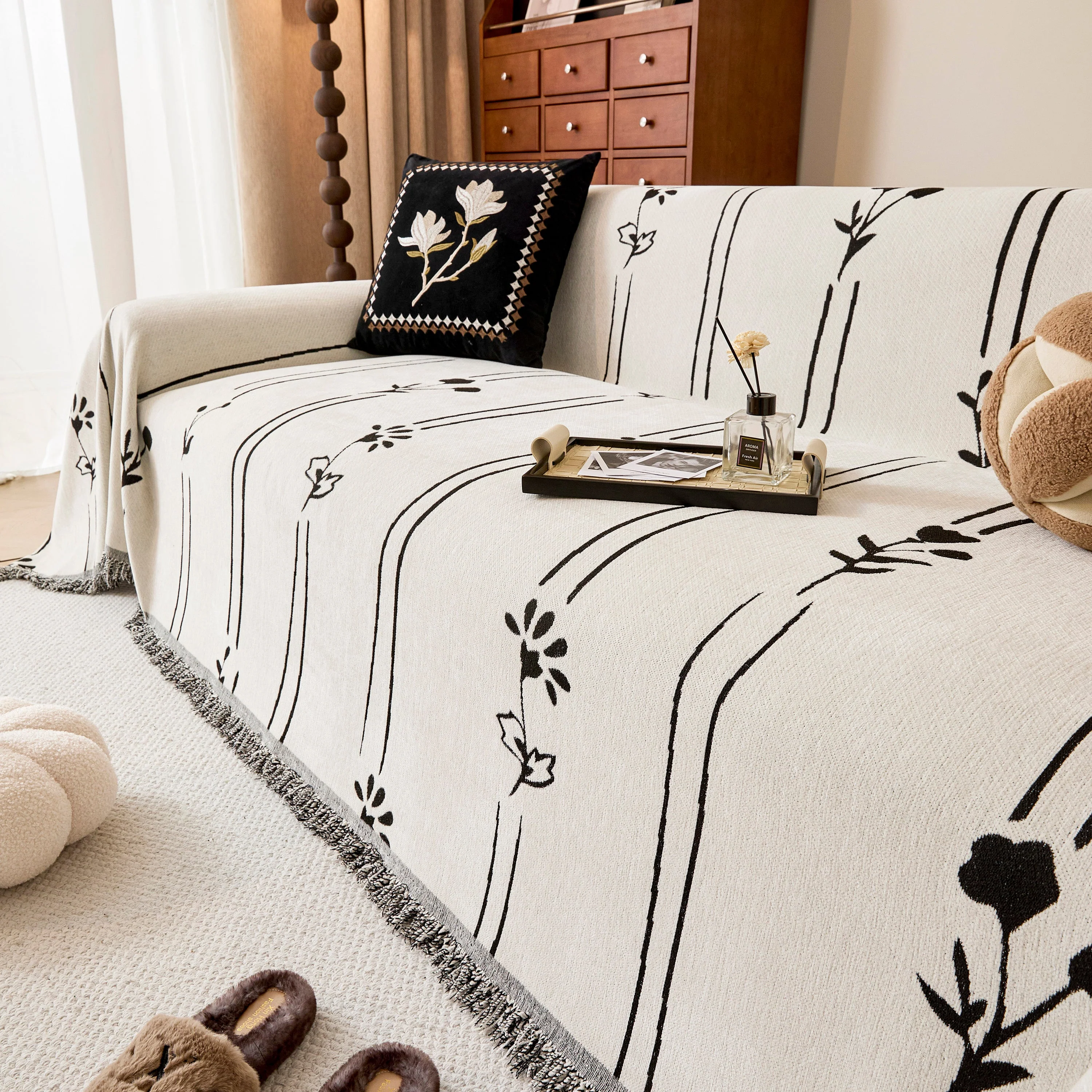 Chenille Jacquard Sofa Throw Cover with Tassel Soft Thick Couch Protector Blanket - Image 16