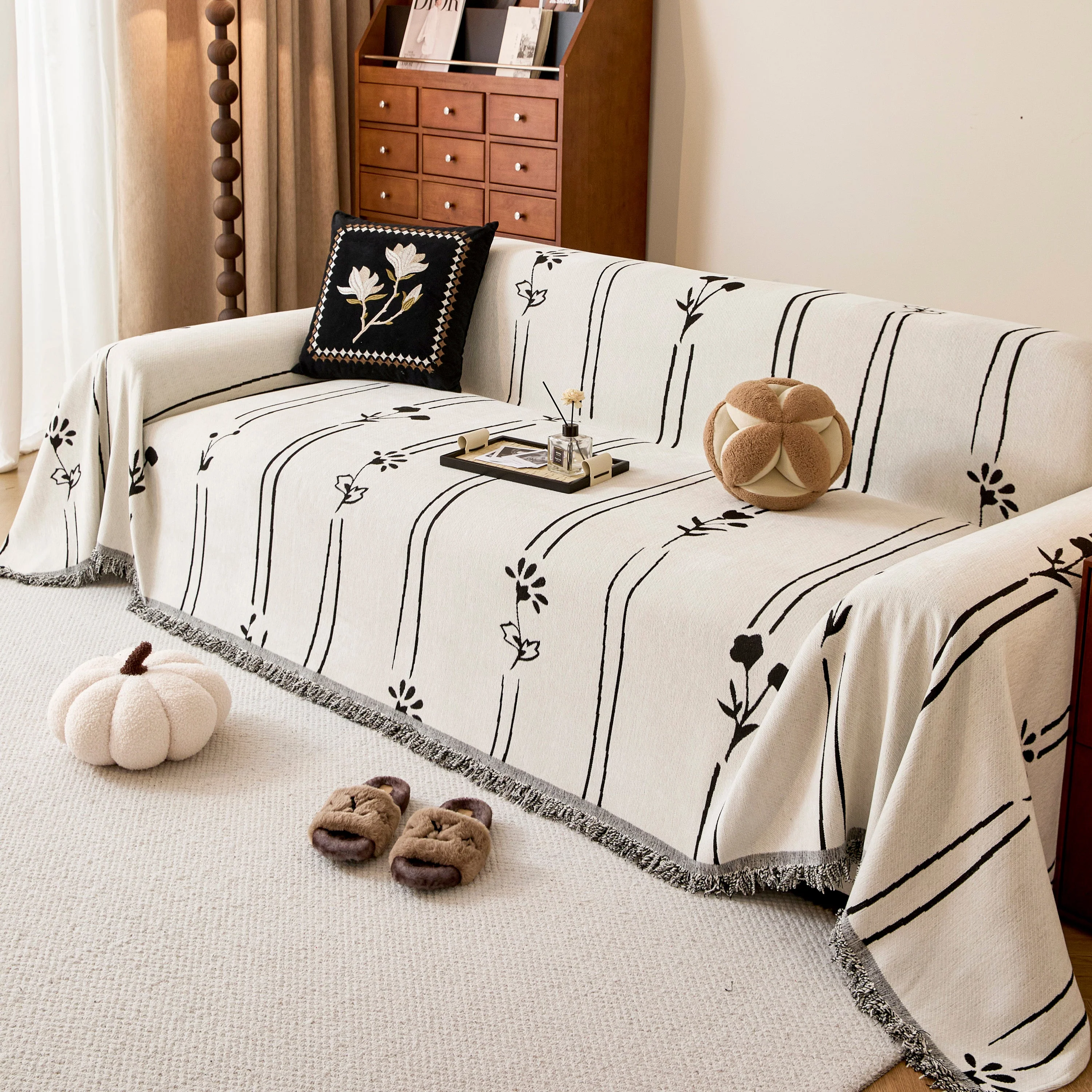 Chenille Jacquard Sofa Throw Cover with Tassel Soft Thick Couch Protector Blanket - Image 17