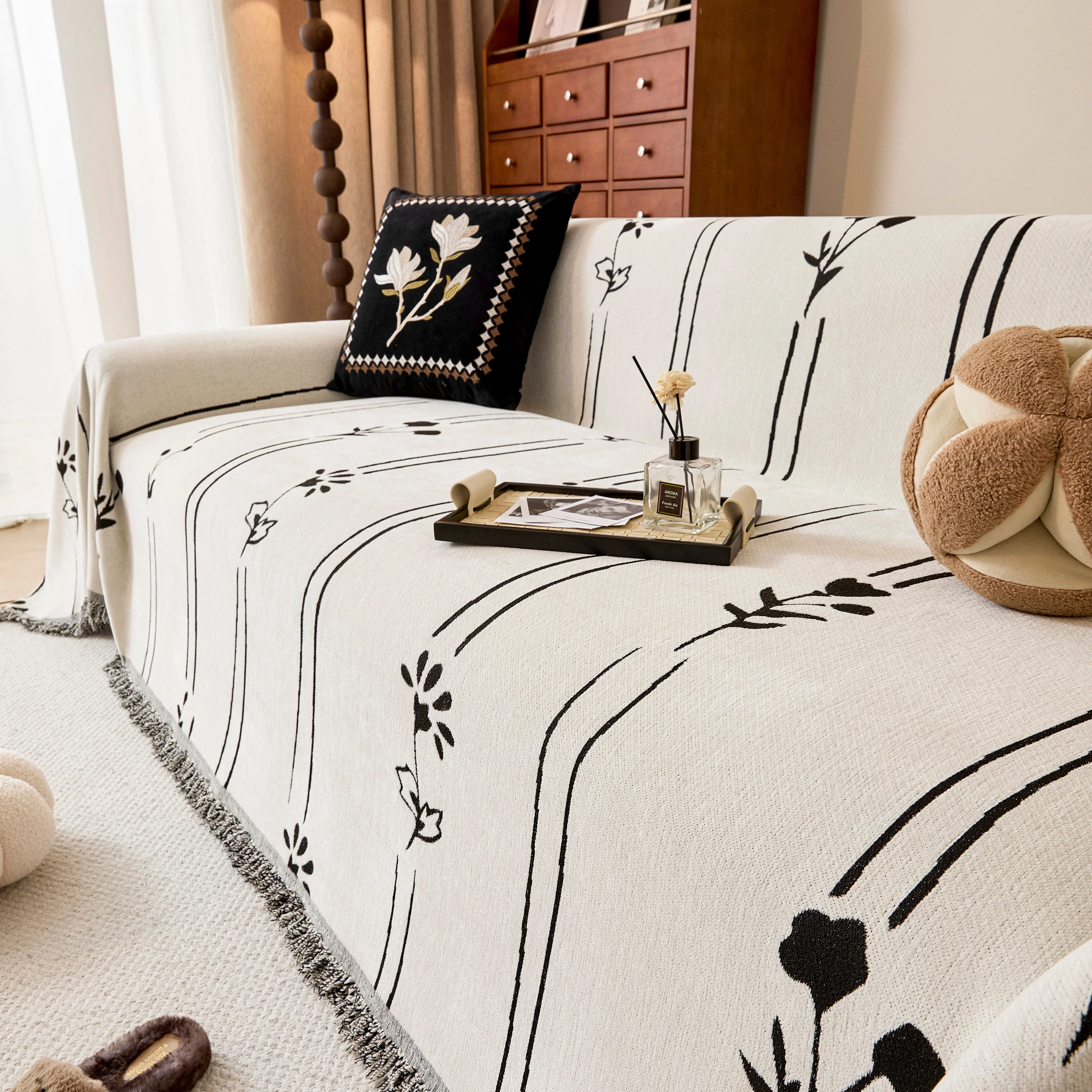 Chenille Jacquard Sofa Throw Cover with Tassel Soft Thick Couch Protector Blanket - Image 21