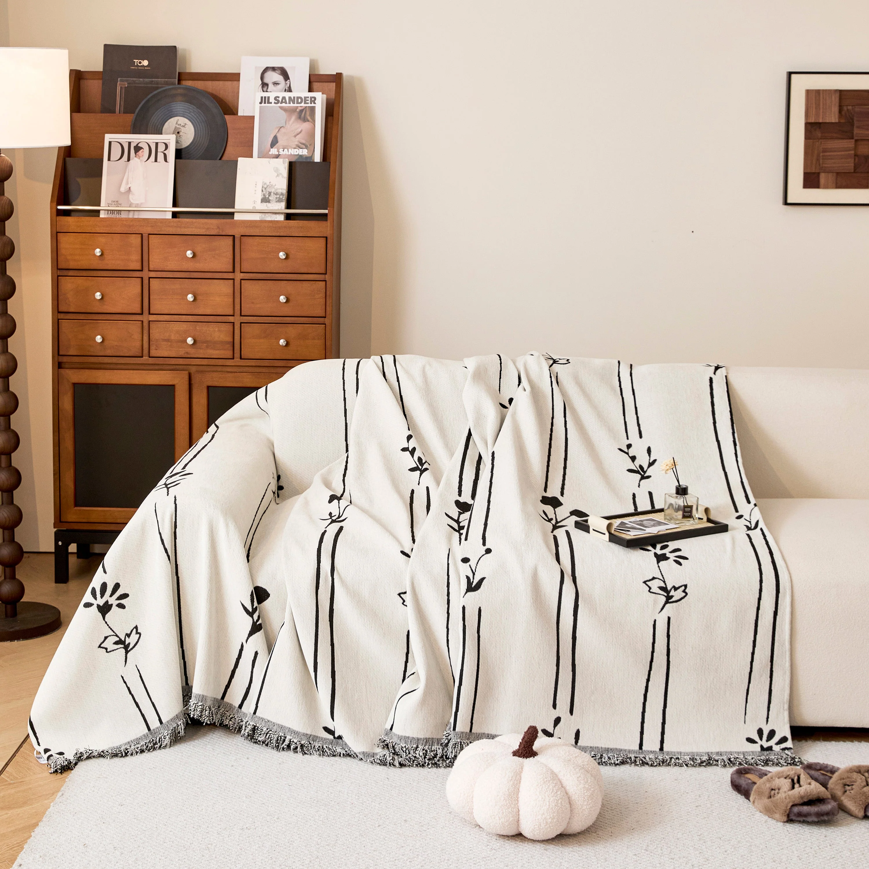 Chenille Jacquard Sofa Throw Cover with Tassel Soft Thick Couch Protector Blanket - Image 22