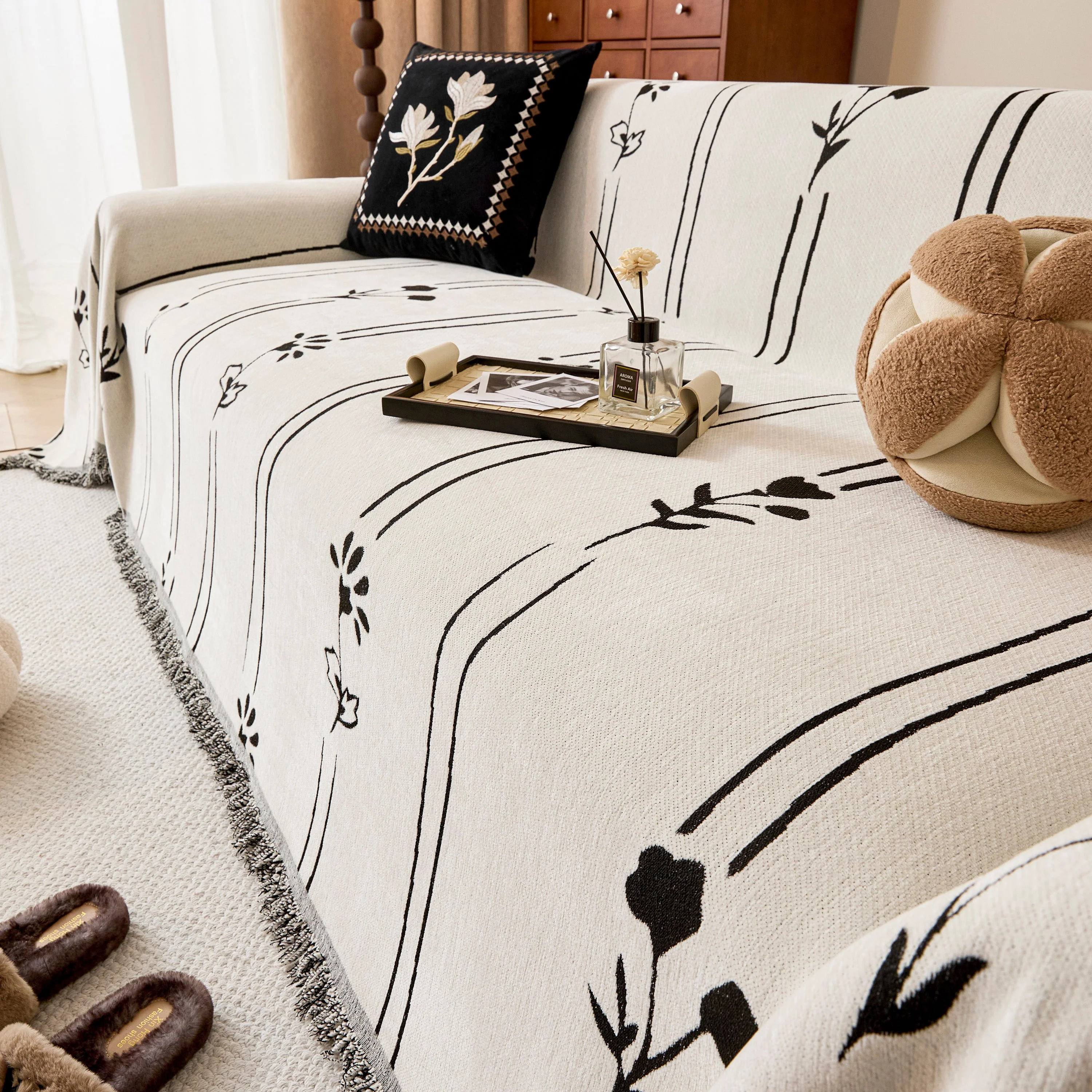 Chenille Jacquard Sofa Throw Cover with Tassel Soft Thick Couch Protector Blanket - Image 31