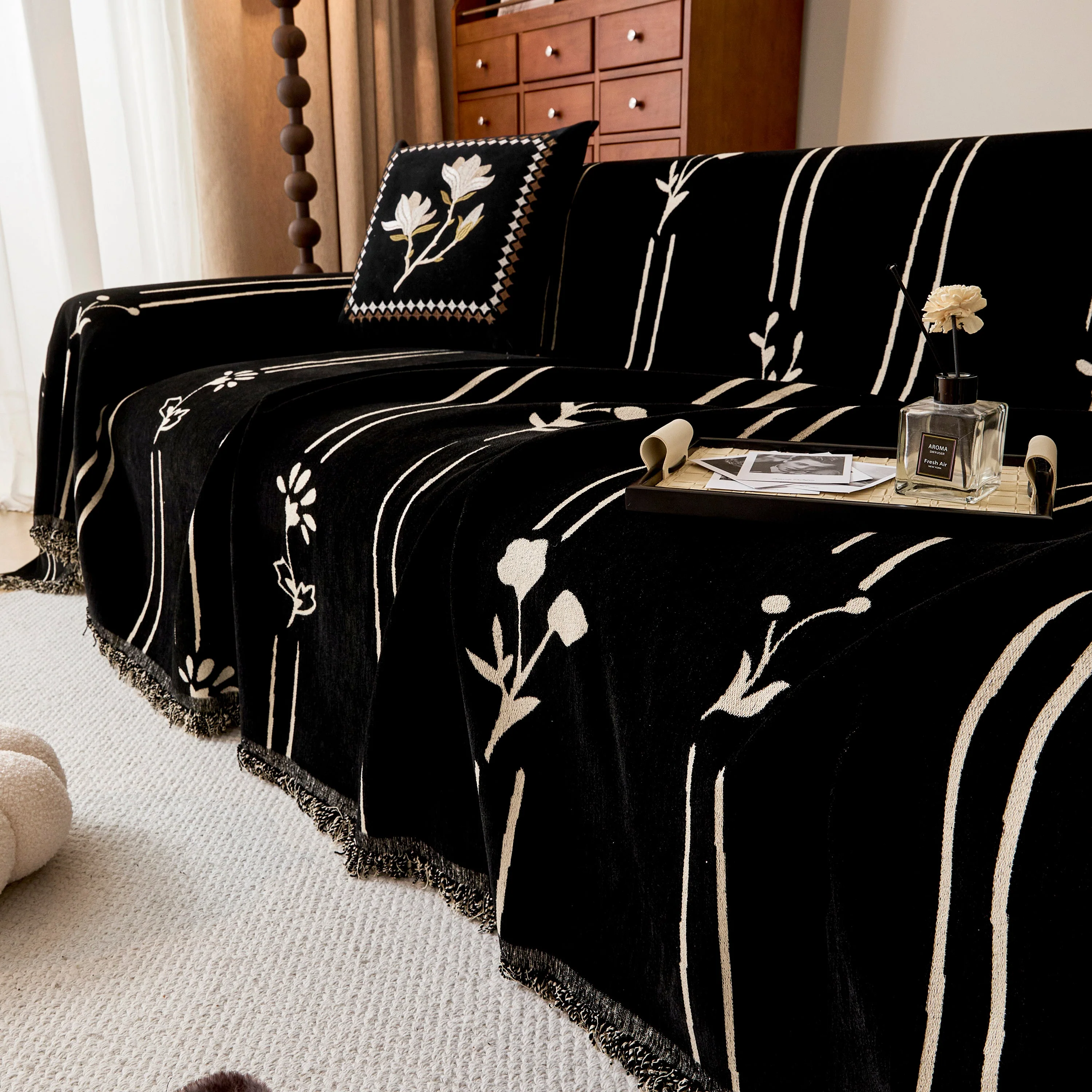 Chenille Jacquard Sofa Throw Cover with Tassel Soft Thick Couch Protector Blanket - Image 48