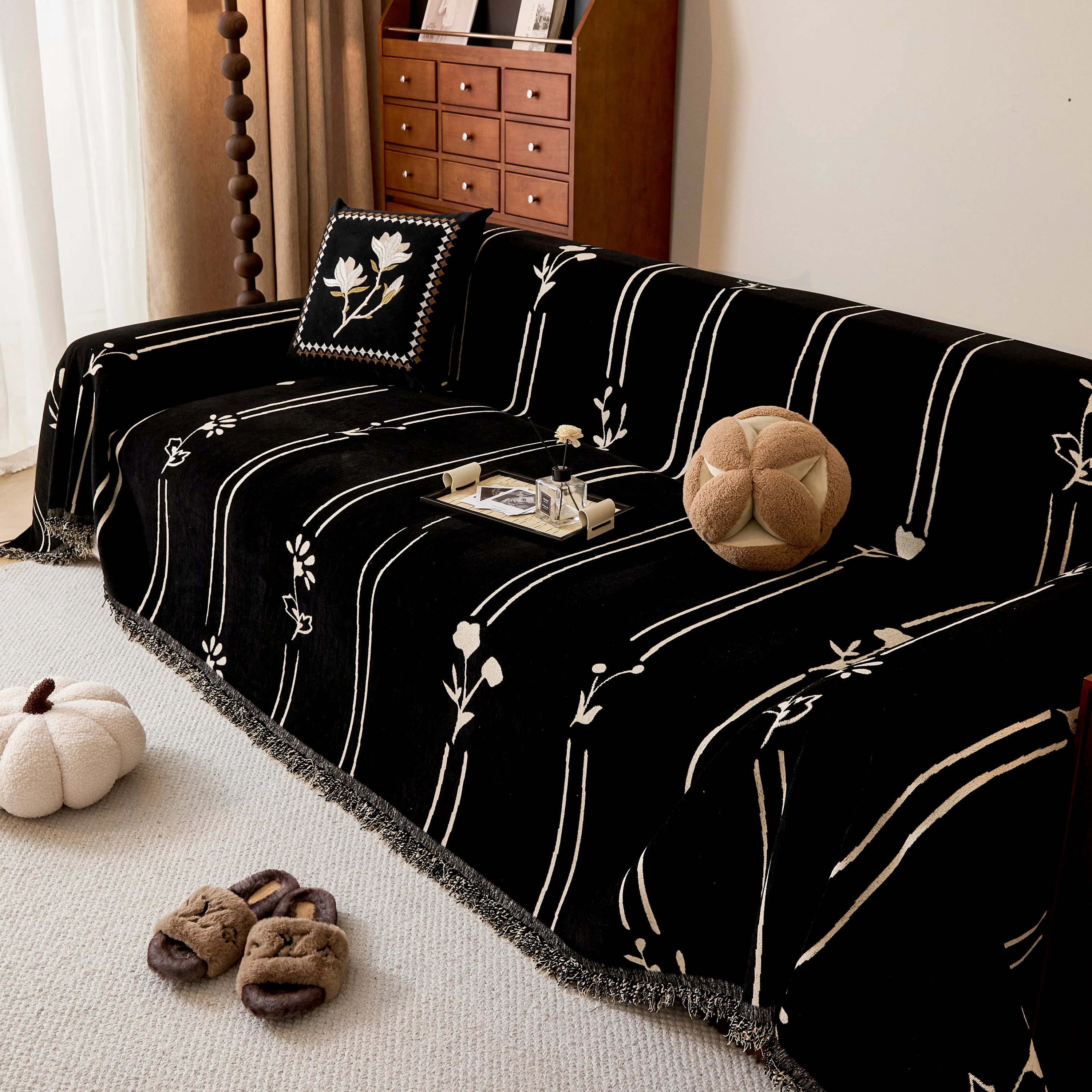 Chenille Jacquard Sofa Throw Cover with Tassel Soft Thick Couch Protector Blanket - Image 61