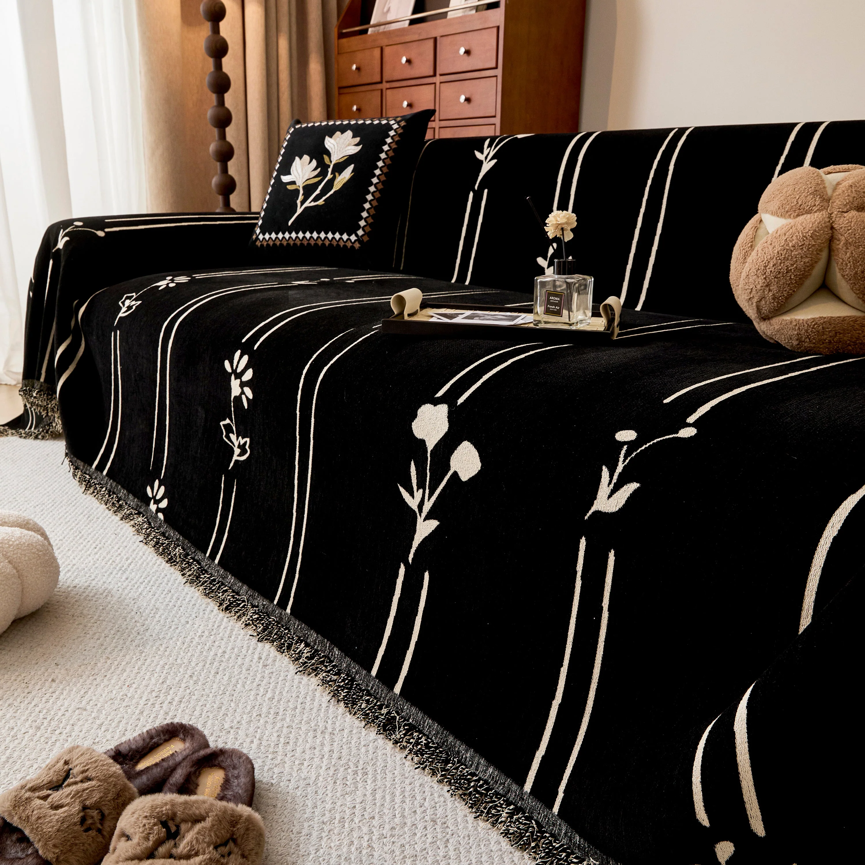 Chenille Jacquard Sofa Throw Cover with Tassel Soft Thick Couch Protector Blanket - Image 62