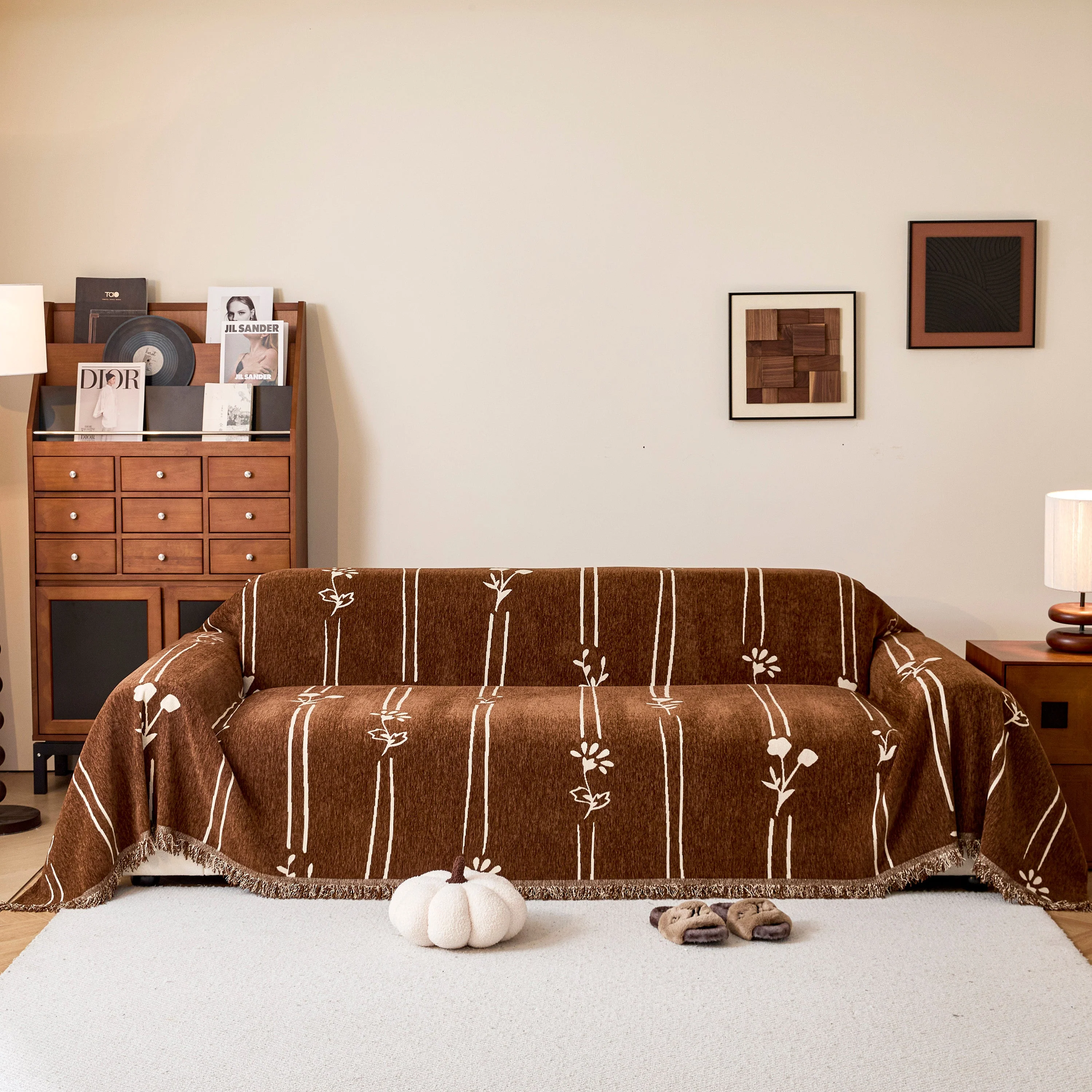 Chenille Jacquard Sofa Throw Cover with Tassel Soft Thick Couch Protector Blanket - Image 74