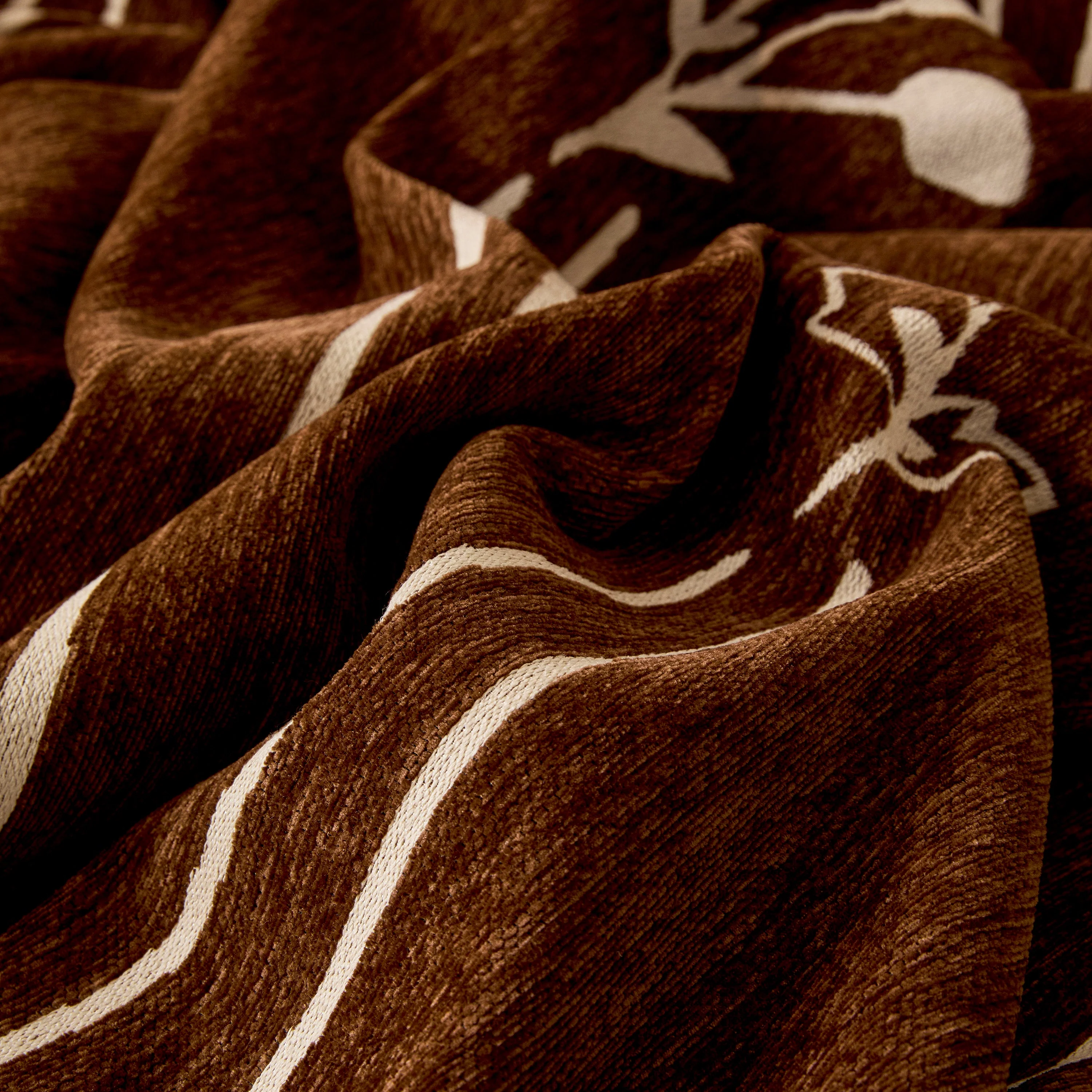 Chenille Jacquard Sofa Throw Cover with Tassel Soft Thick Couch Protector Blanket - Image 76
