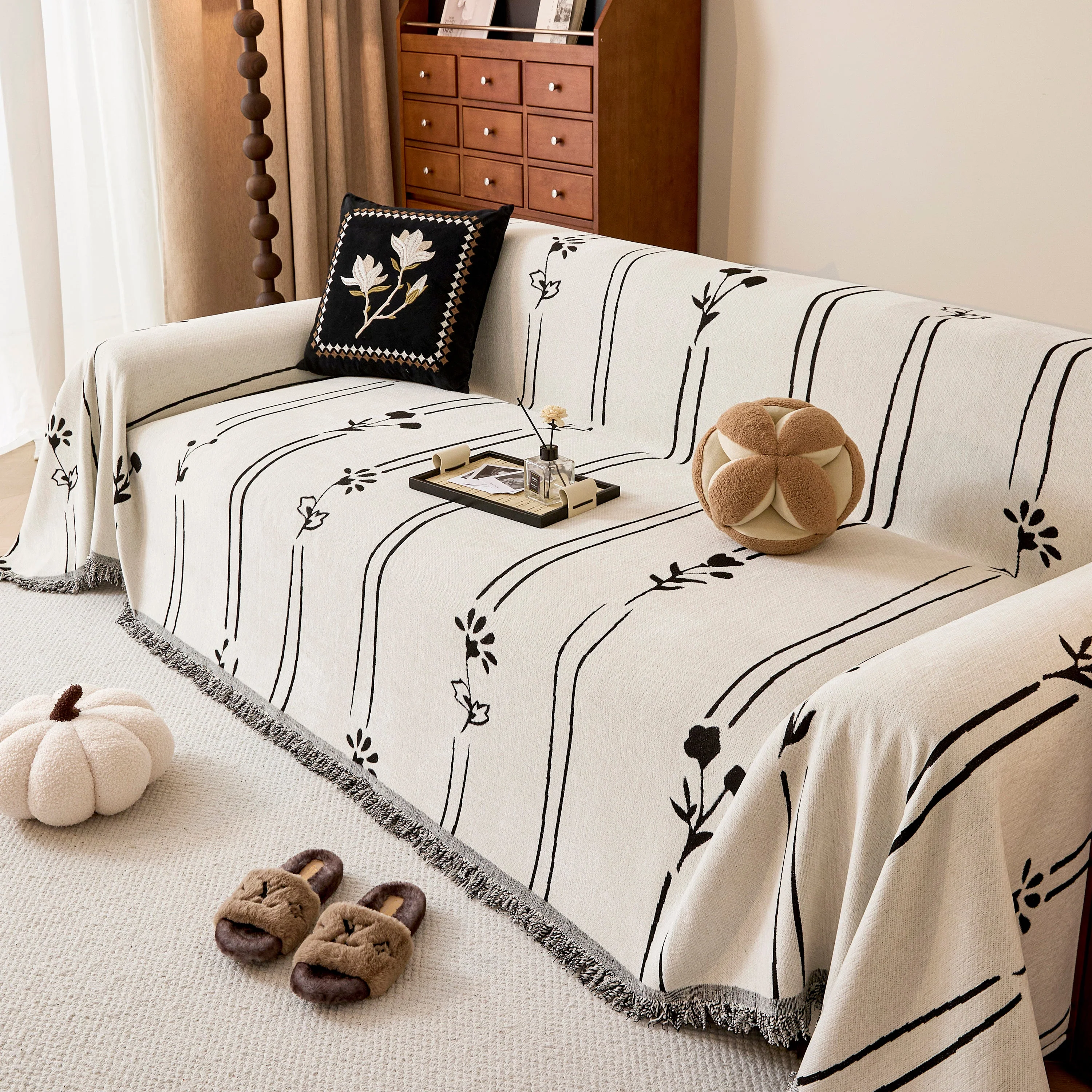 Chenille Jacquard Sofa Throw Cover with Tassel Soft Thick Couch Protector Blanket - Image 9