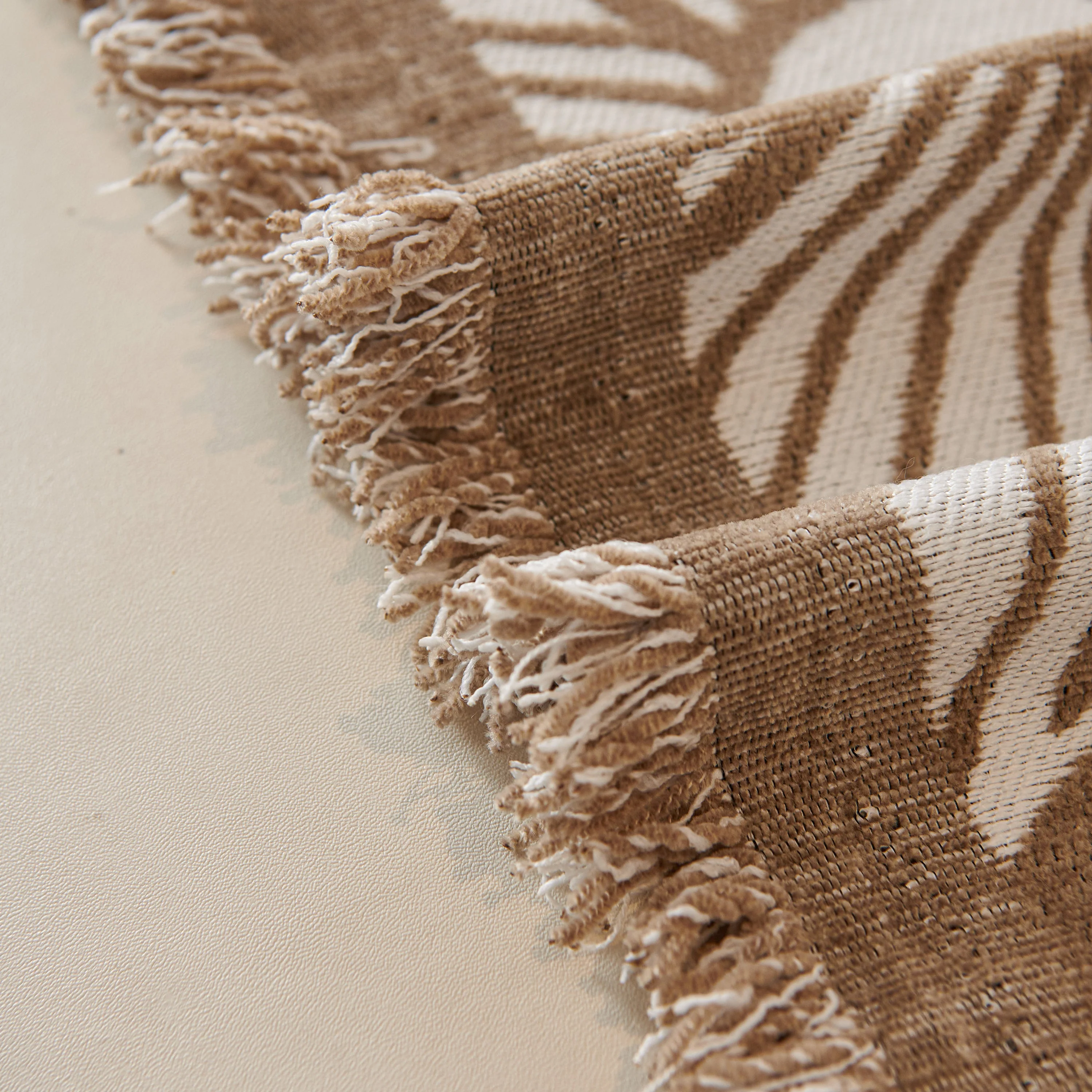 Chenille Jacquard Sofa Throw Cover with Tassels, All-Season Furniture Protector for Home and Office - Image 20