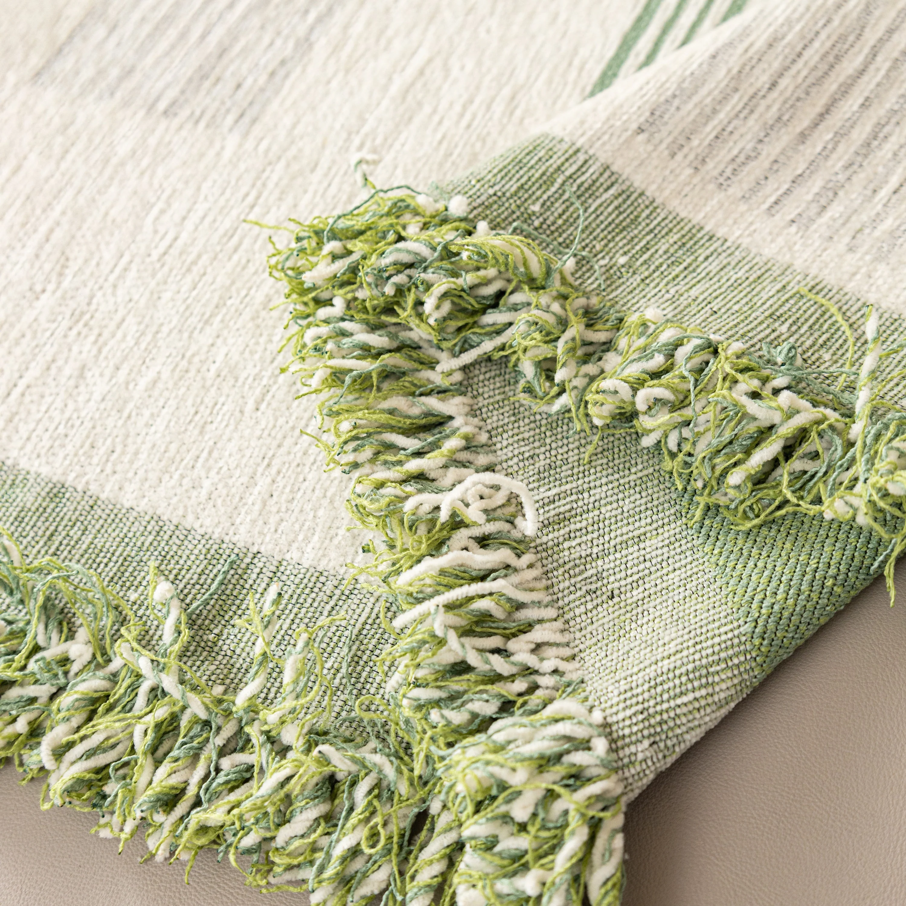 Geometric Chenille Sofa Throw Cover, Breathable Couch Protector with Tassel Fringe - Image 5