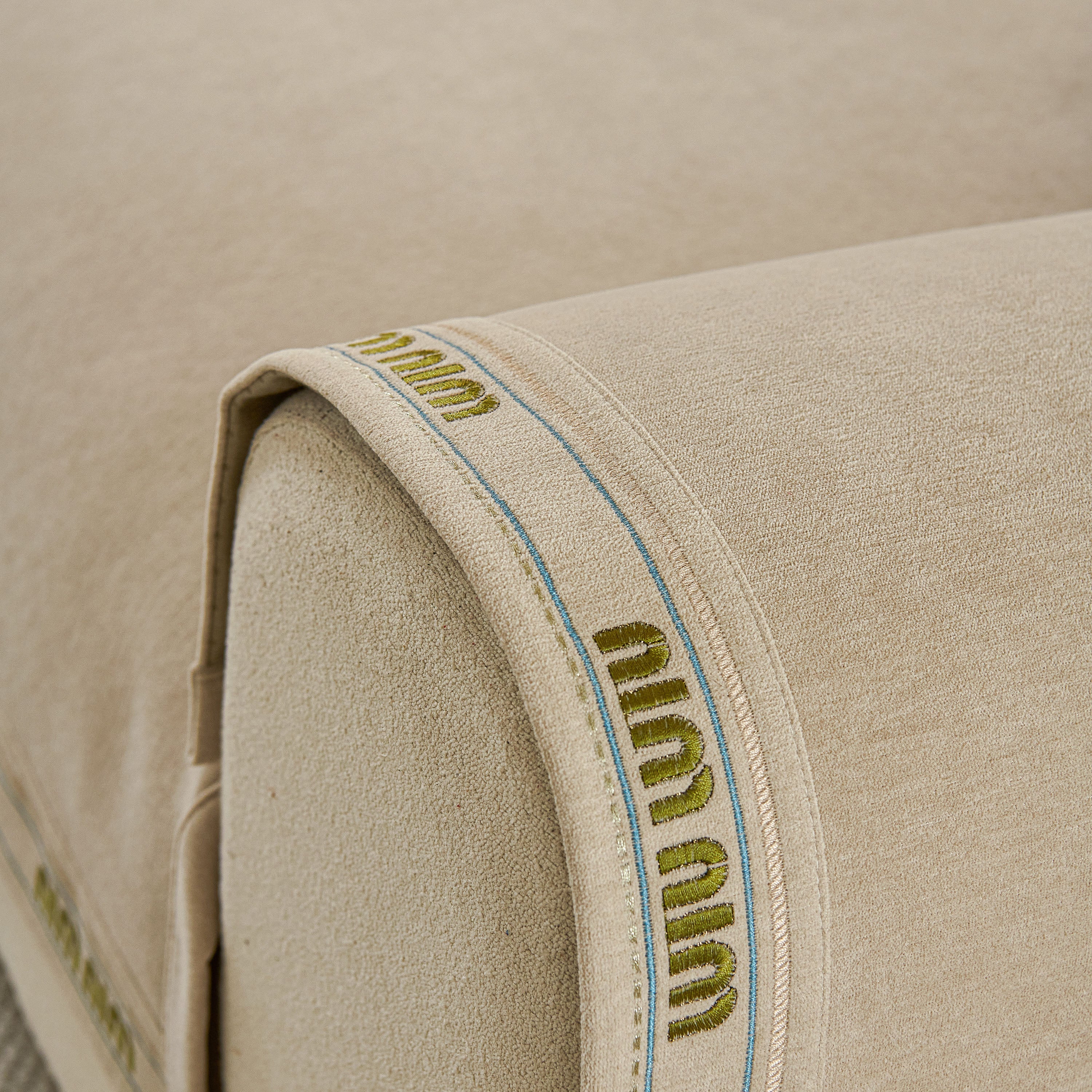 Chenille Sofa Cover Pet Mat, Non-Slip Couch Protector for Sectional & L-Shaped Sofas - Image 17