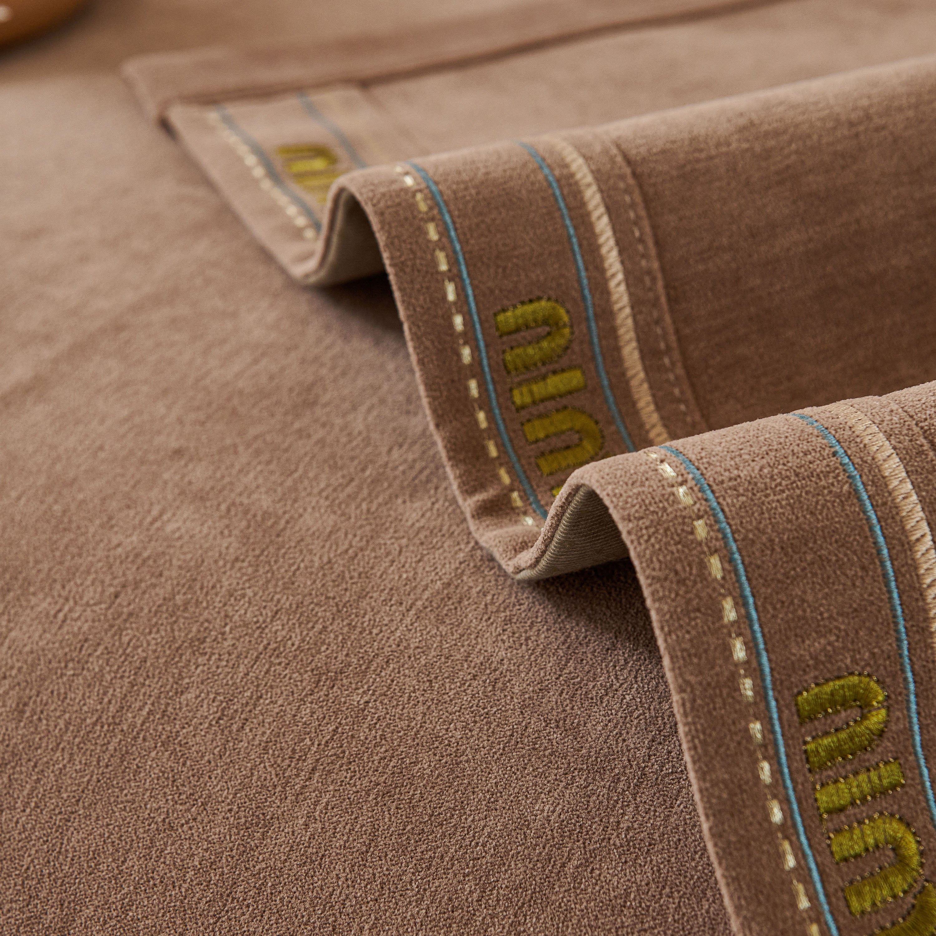 Chenille Sofa Cover Pet Mat, Non-Slip Couch Protector for Sectional & L-Shaped Sofas - Image 31