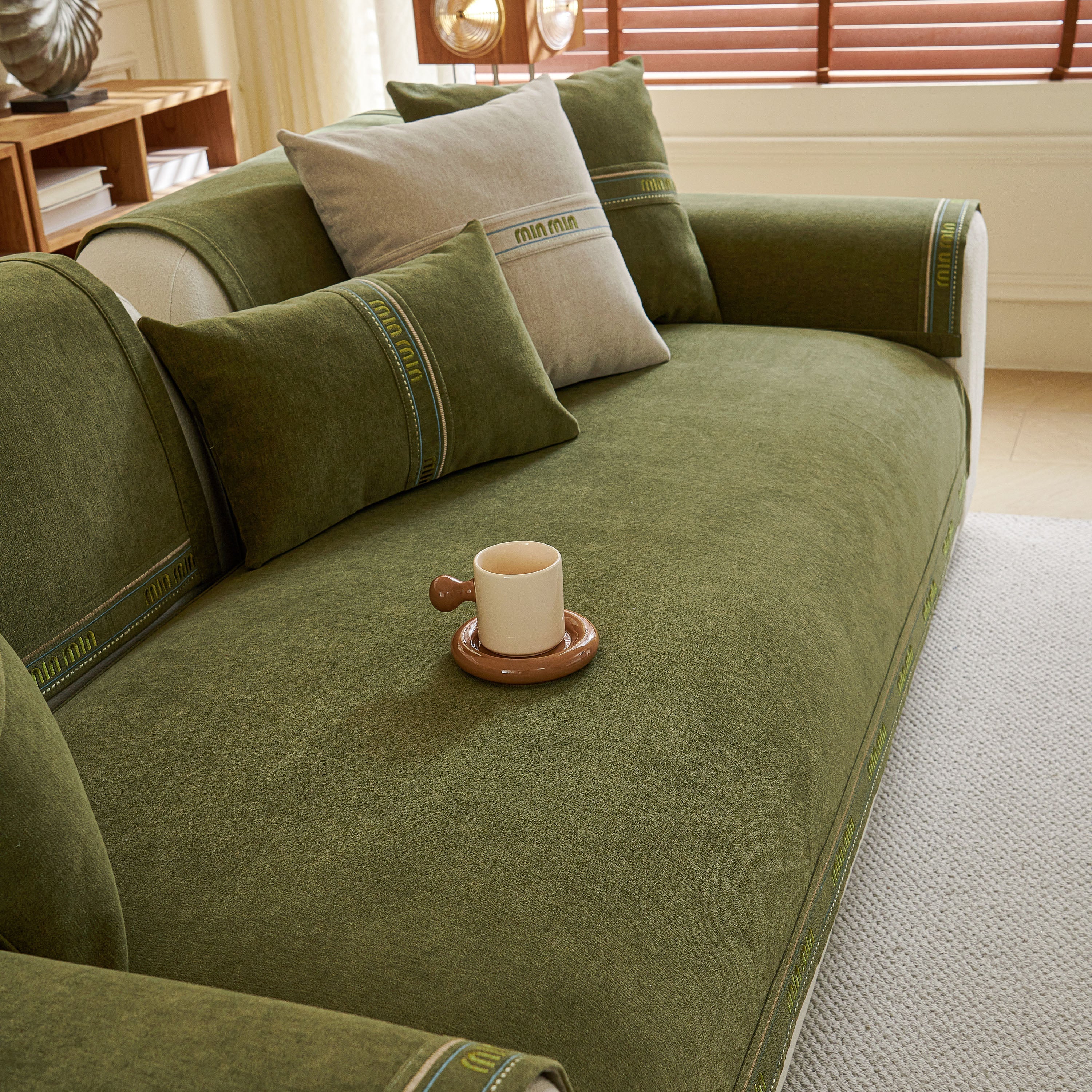 Chenille Sofa Cover Pet Mat, Non-Slip Couch Protector for Sectional & L-Shaped Sofas - Image 94