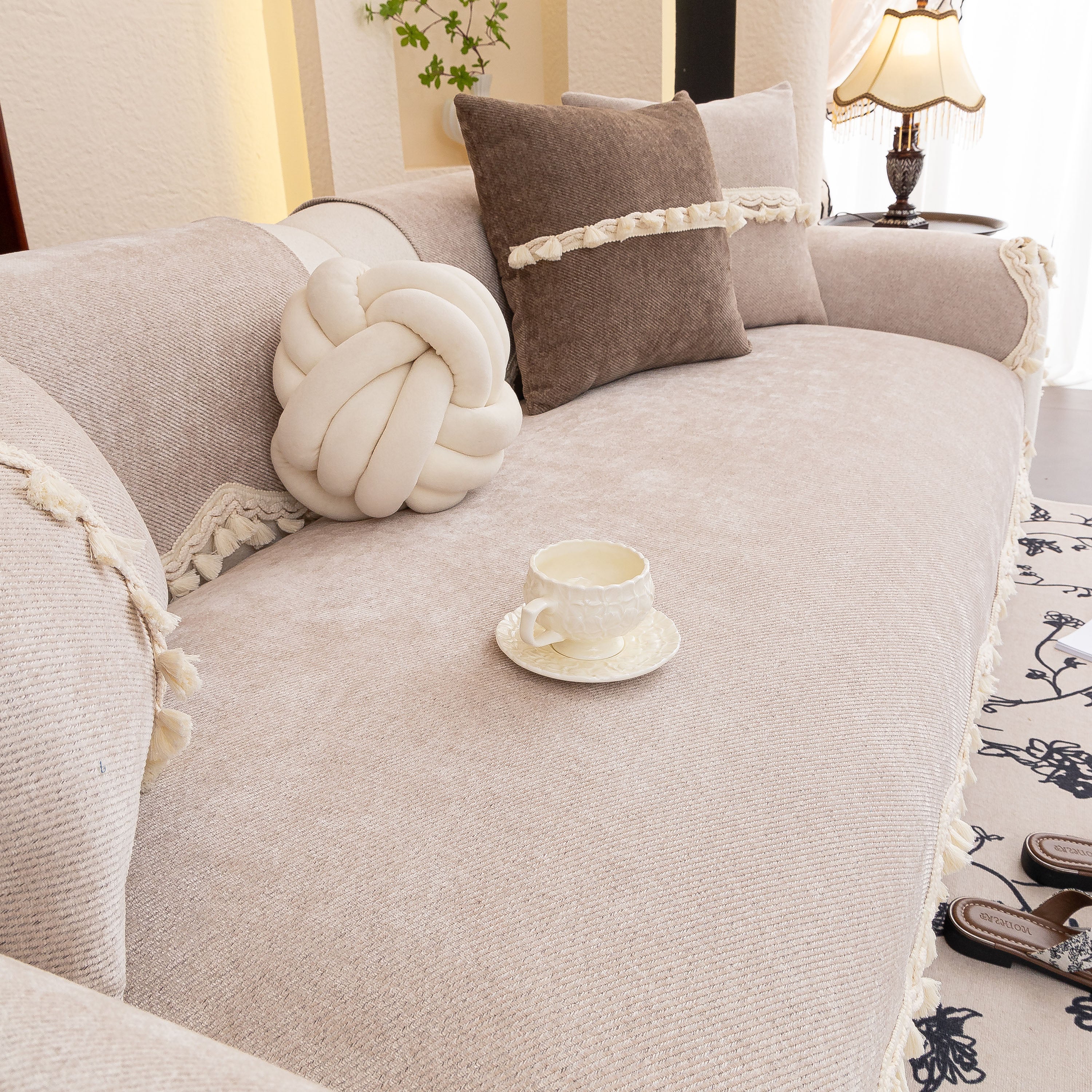 Chenille Sofa Cover Towel – Non-Slip, Washable Pets Couch Protector with Tassels - Image 109