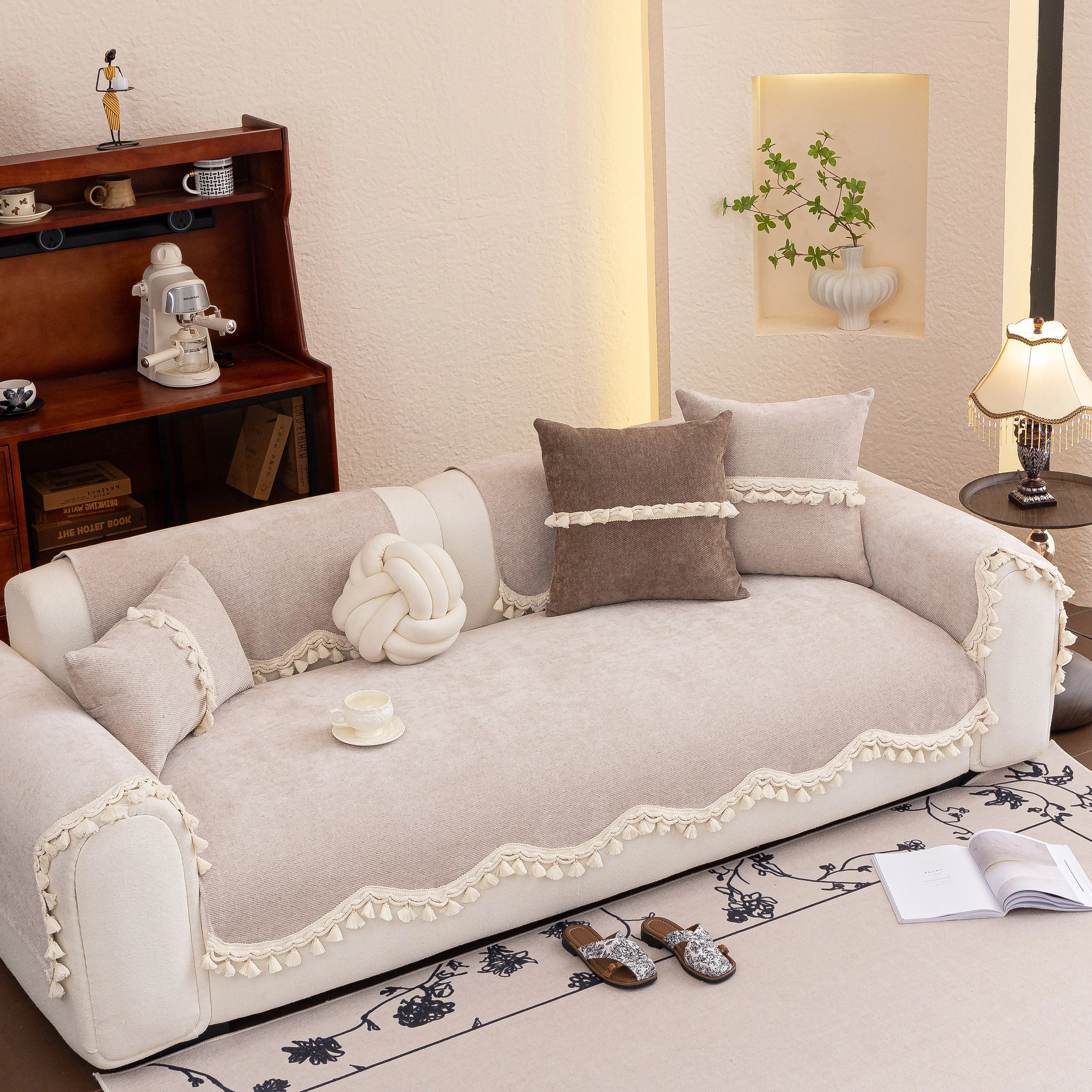 Chenille Sofa Cover Towel – Non-Slip, Washable Pets Couch Protector with Tassels - Image 114