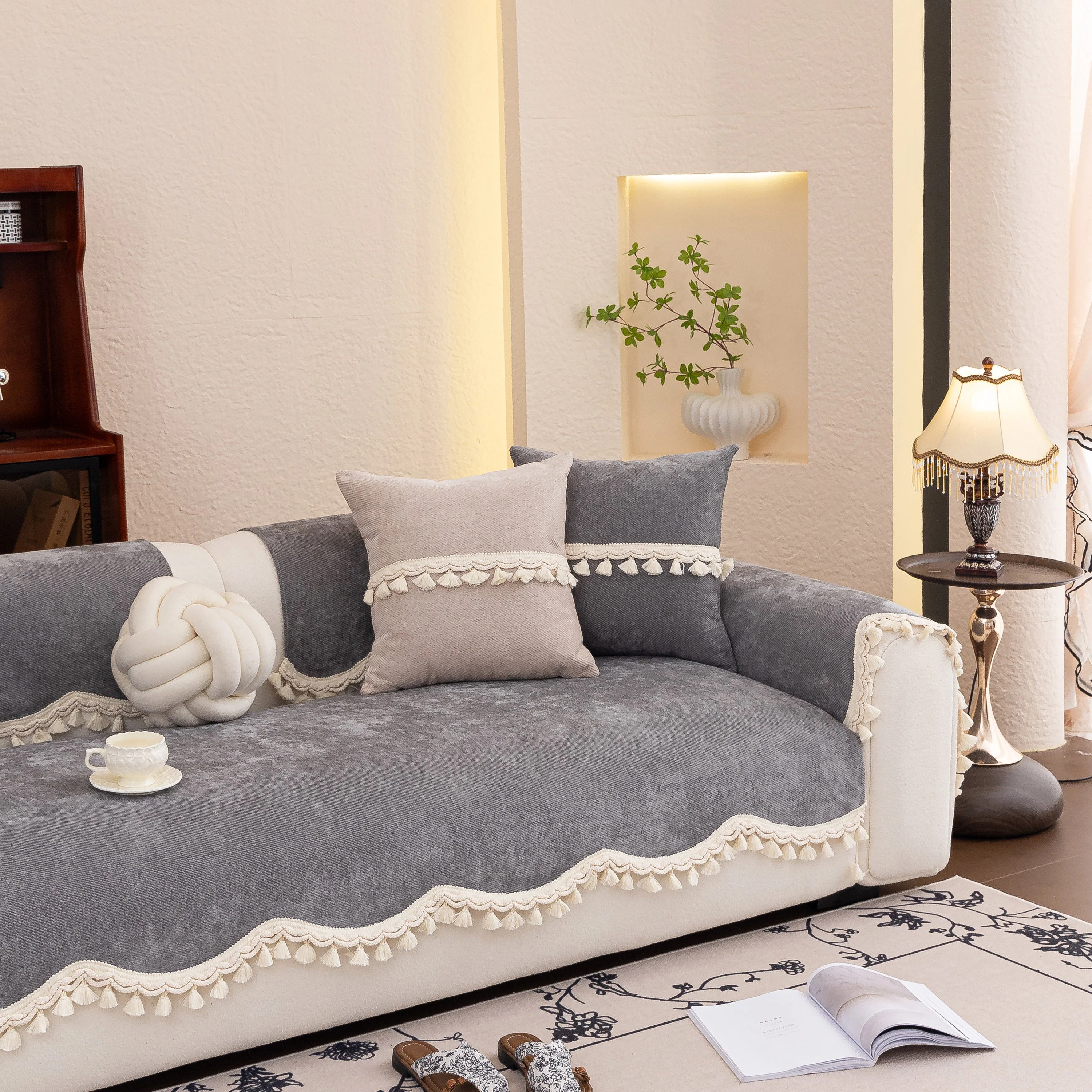 Chenille Sofa Cover Towel – Non-Slip, Washable Pets Couch Protector with Tassels - Image 51
