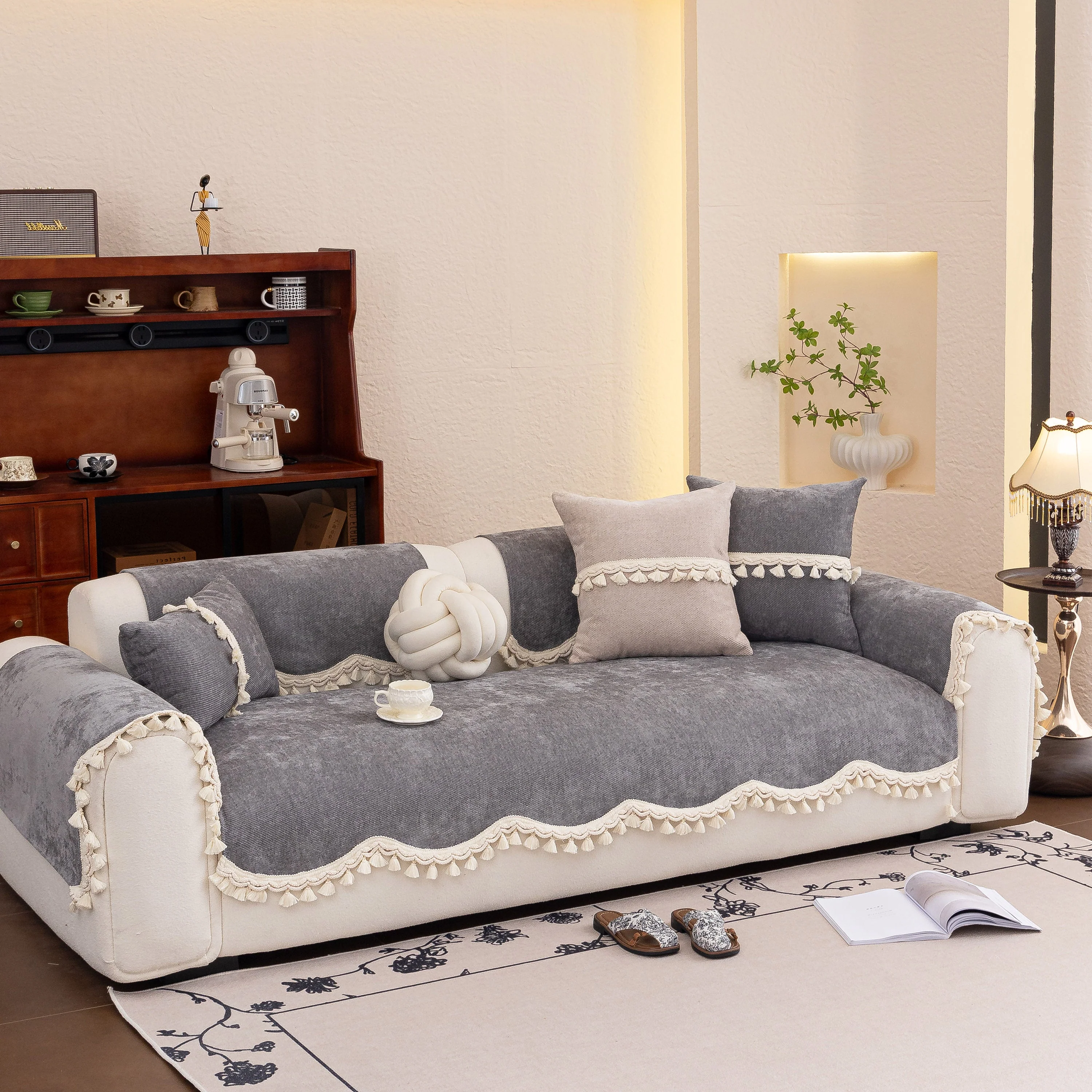 Chenille Sofa Cover Towel – Non-Slip, Washable Pets Couch Protector with Tassels - Image 58