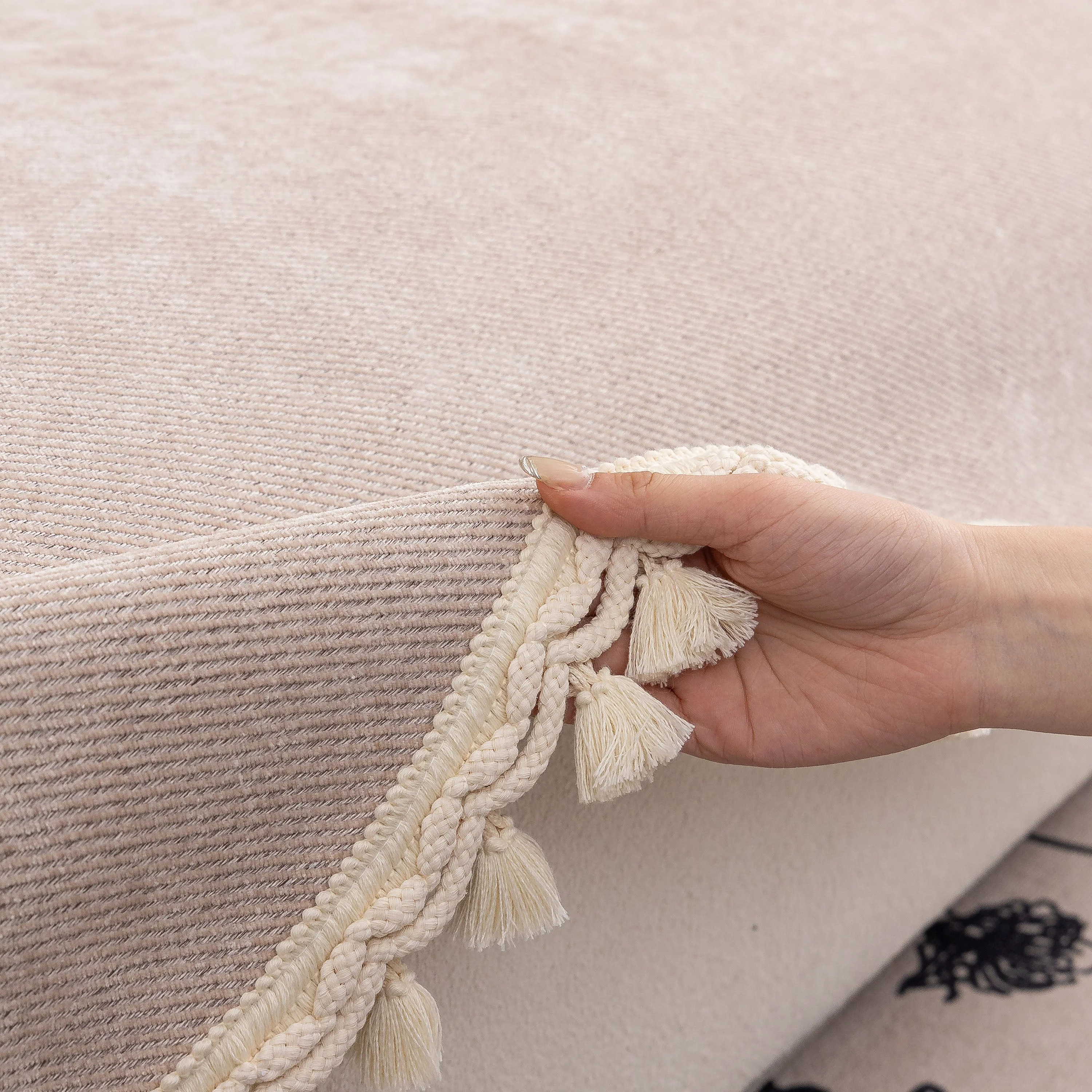 Chenille Sofa Cover Towel – Non-Slip, Washable Pets Couch Protector with Tassels - Image 97