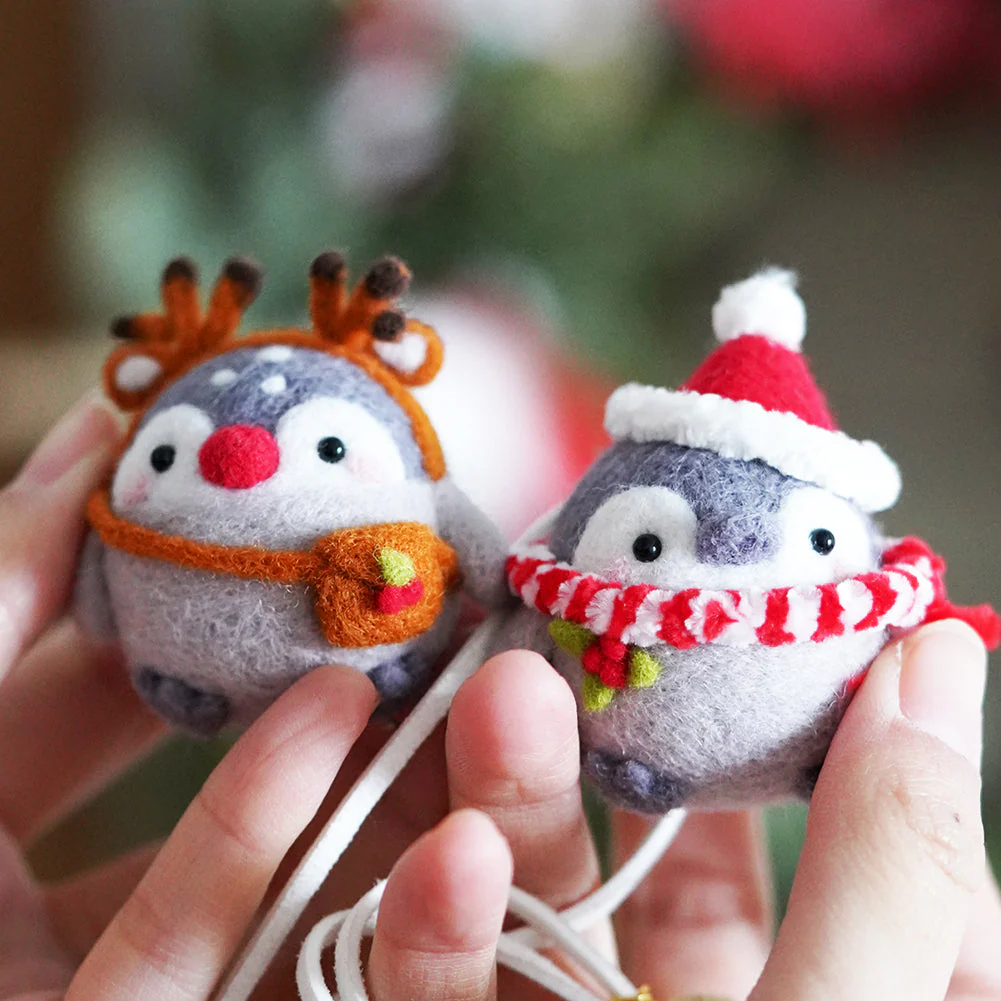 Christmas Penguin Needle Felting Kit. Wizardi DIY Wool Craft Kit F07N8-W116 - Image 3