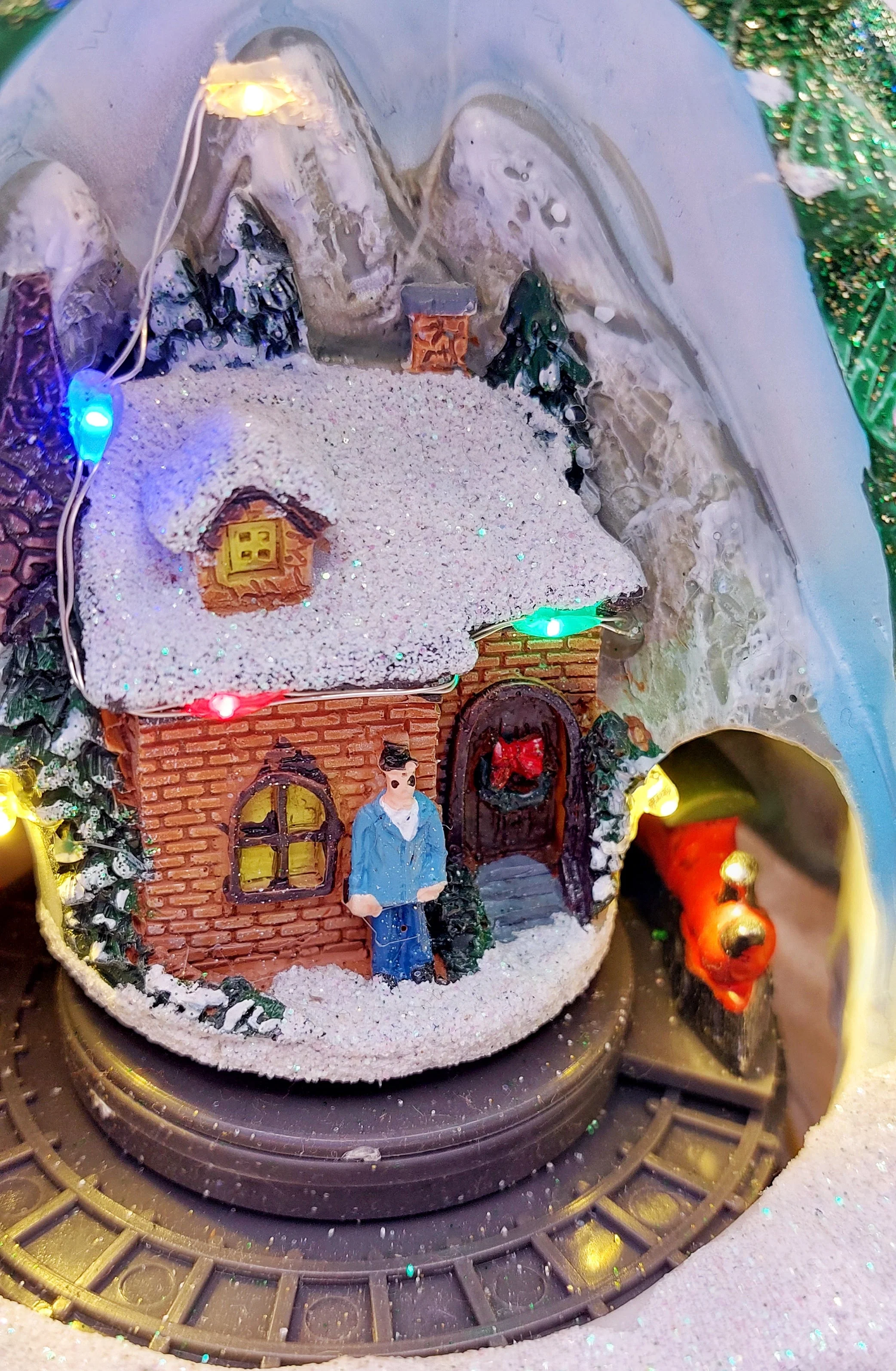 Christmas Tree with Winter Cottage and Train. Christmas Village Wizardi F07-N1-14-2309 - Image 4
