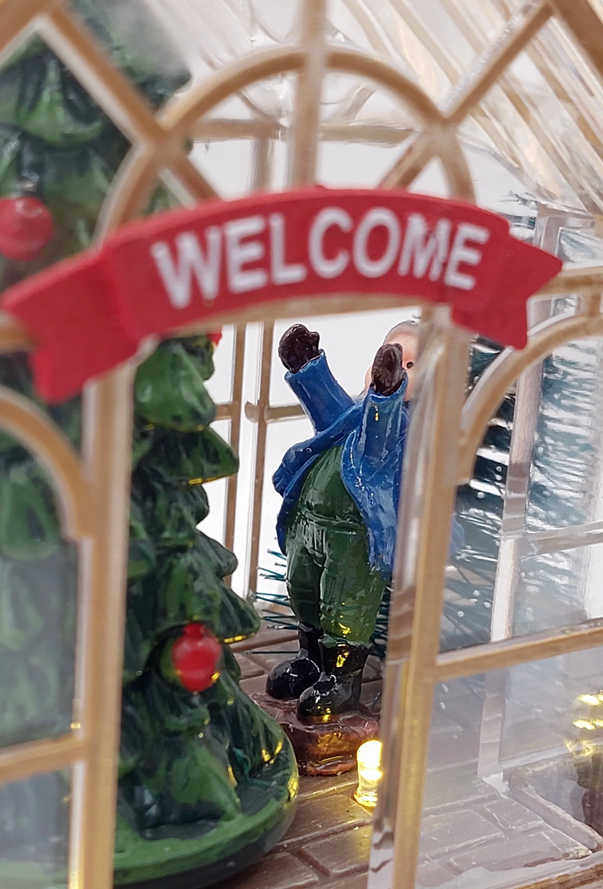 Christmas Village - Greenhouse by Wizardi F07-N1-15-2401 - Image 5
