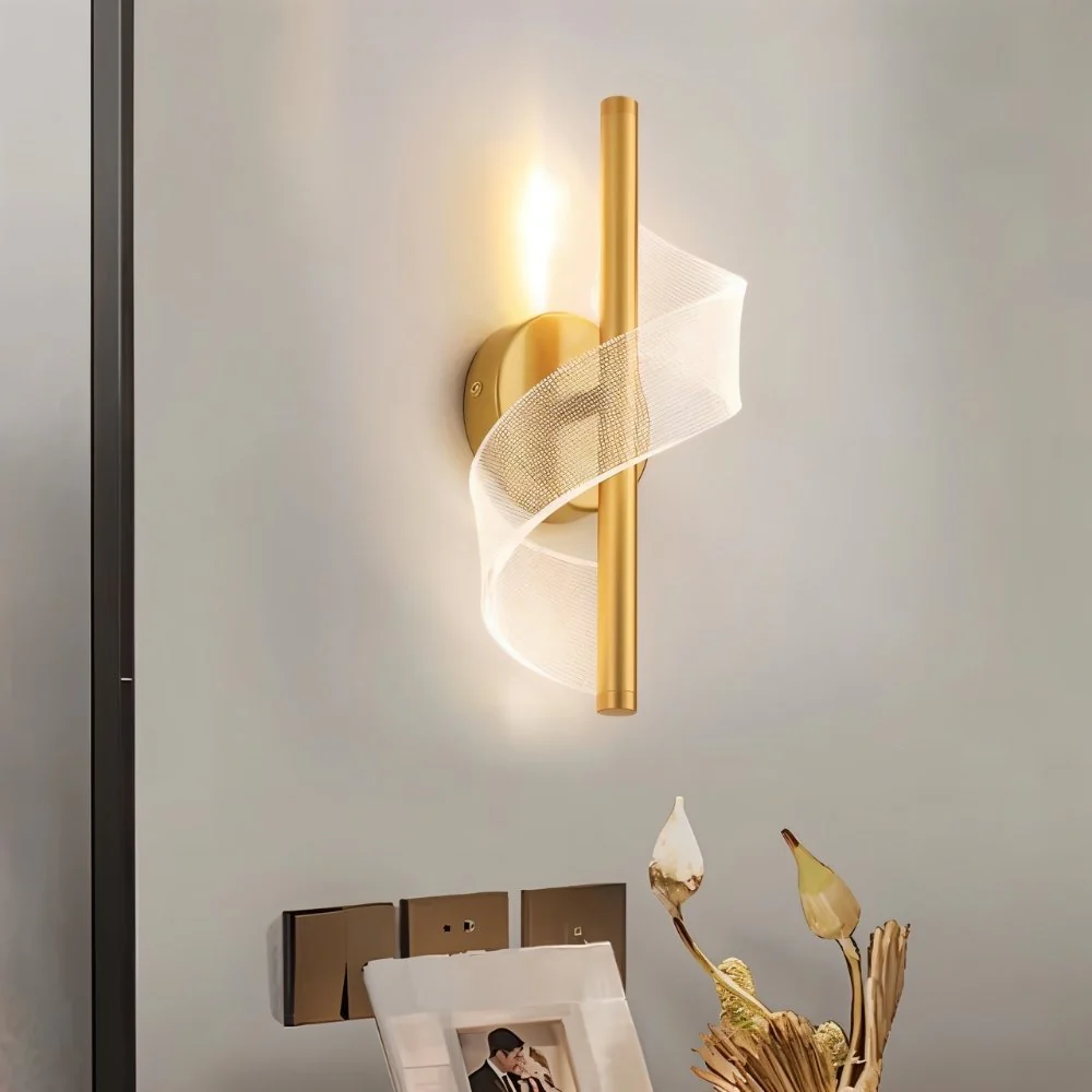 Cicero Wall Lamp - Image 3