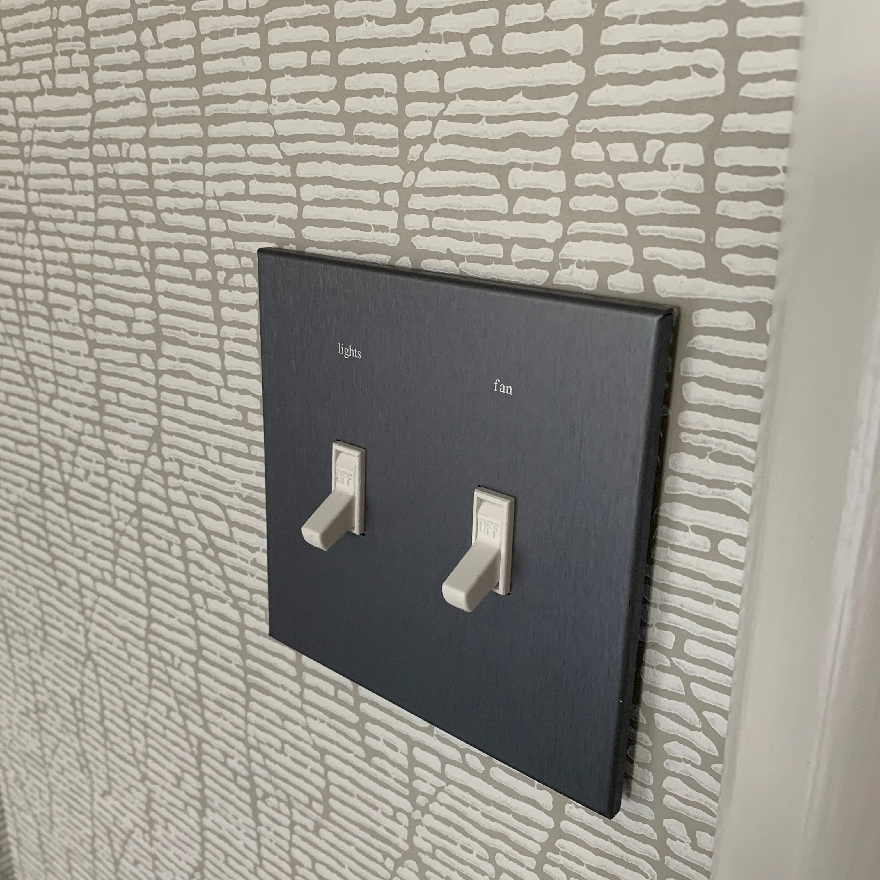 CleanPlate Classic Wall Plate in Jet Black for Toggle Switches - Image 6