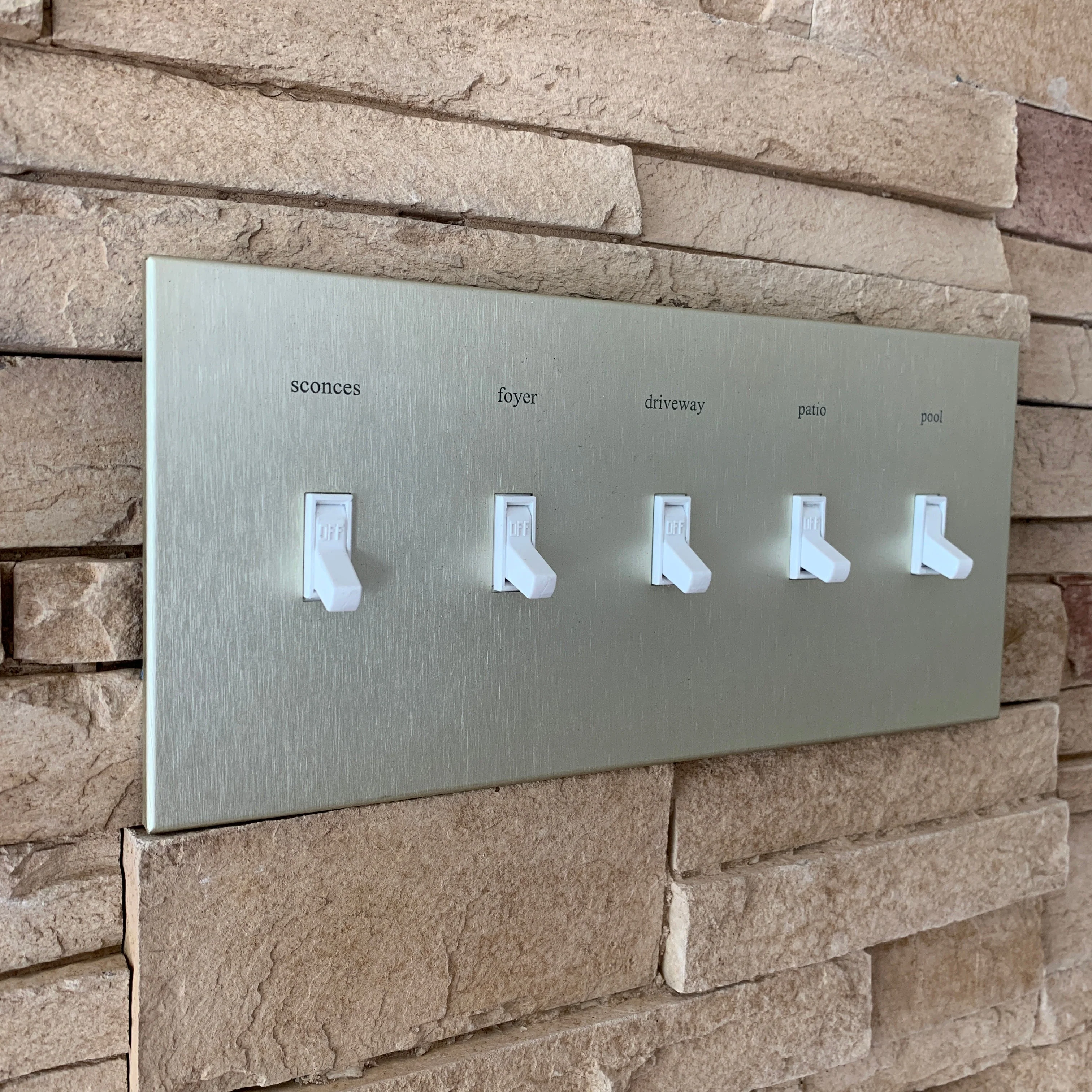 CleanPlate Classic Wall Plate in Midcentury Gold for Toggle Switches - Image 2