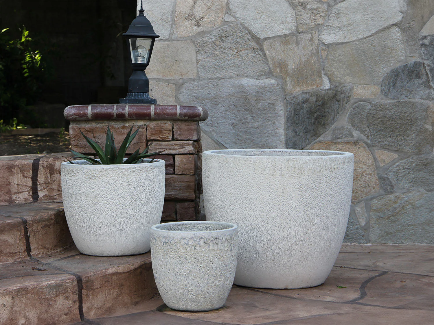 Coco Pots Coral - Set of 3 - Image 8