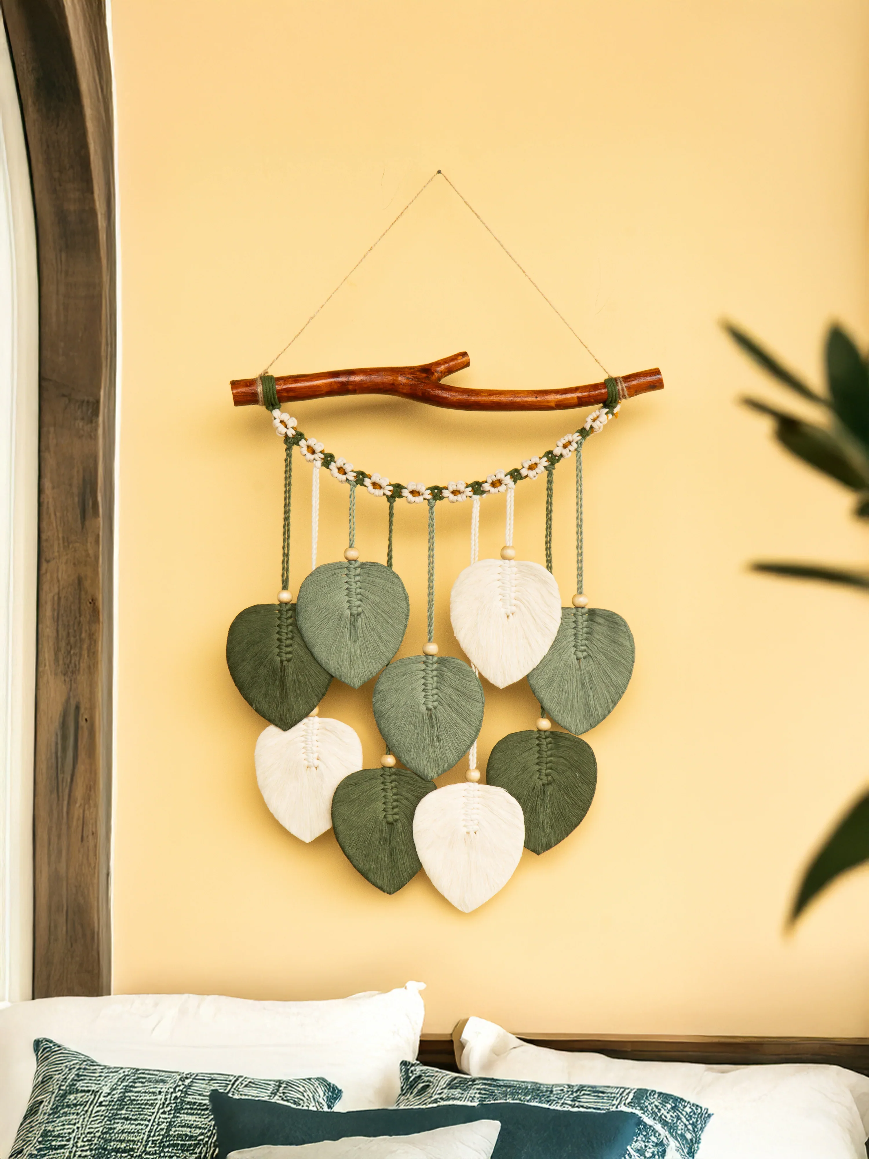 Coda Green Macrame Leaves with Flower Tassel - Image 2