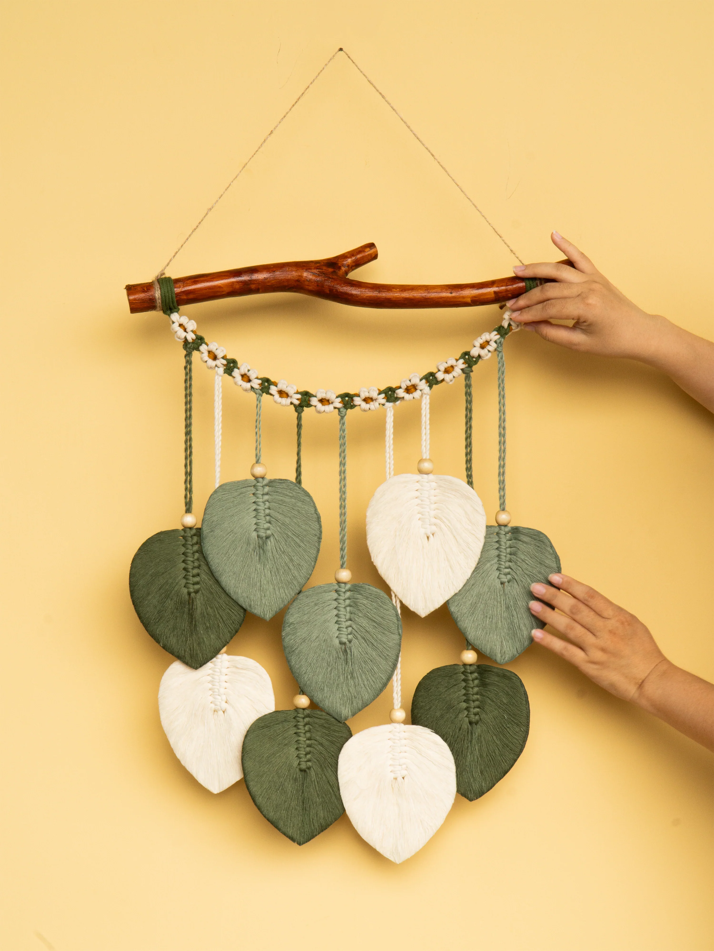 Coda Green Macrame Leaves with Flower Tassel - Image 8